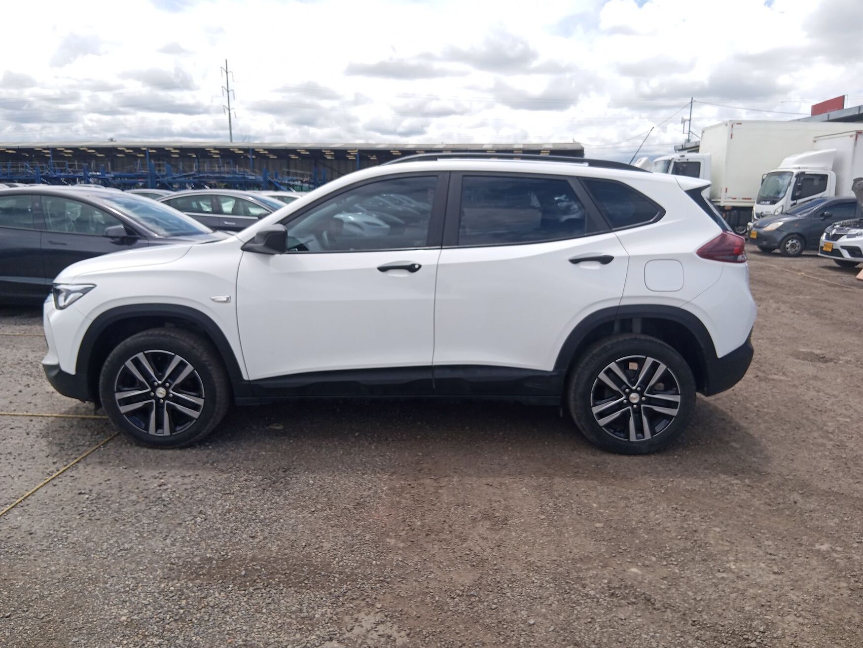 CHEVROLET TRACKER 2025