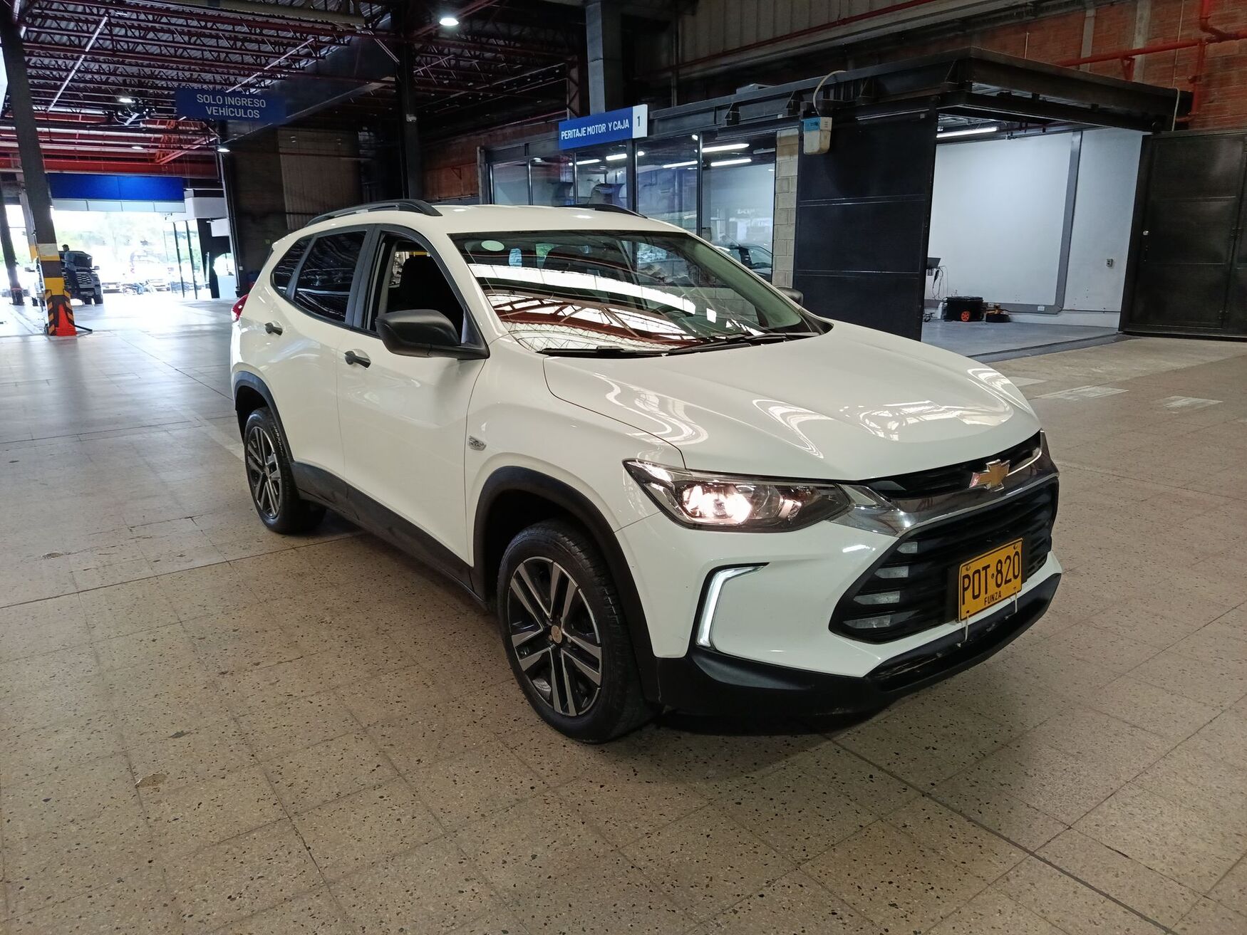 CHEVROLET TRACKER 2025