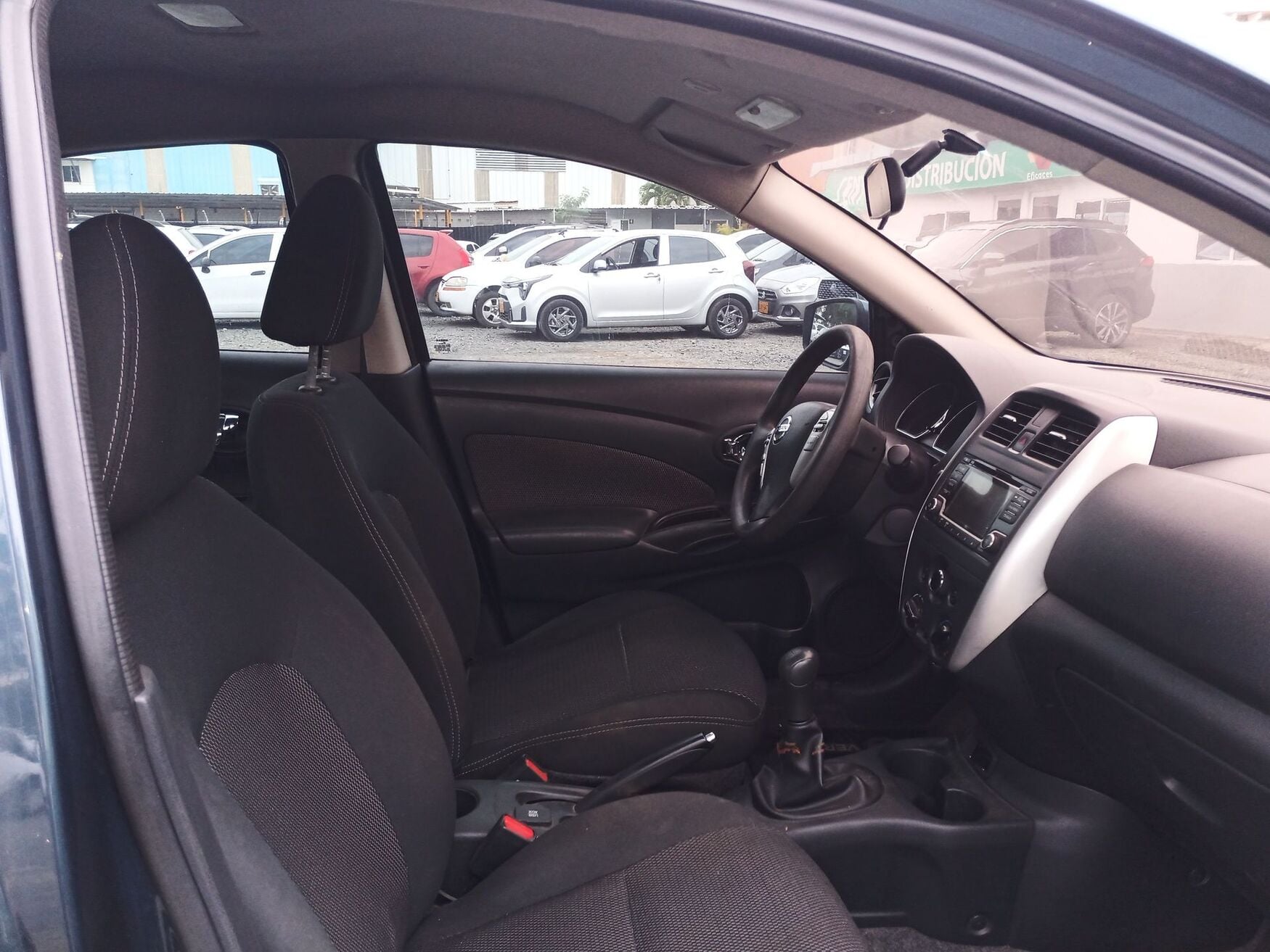 NISSAN VERSA 2016
