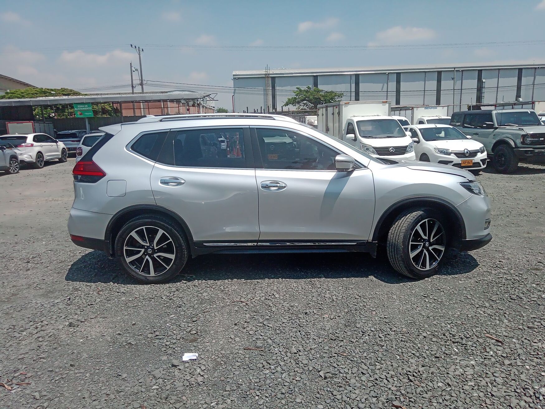 NISSAN X-TRAIL 2021