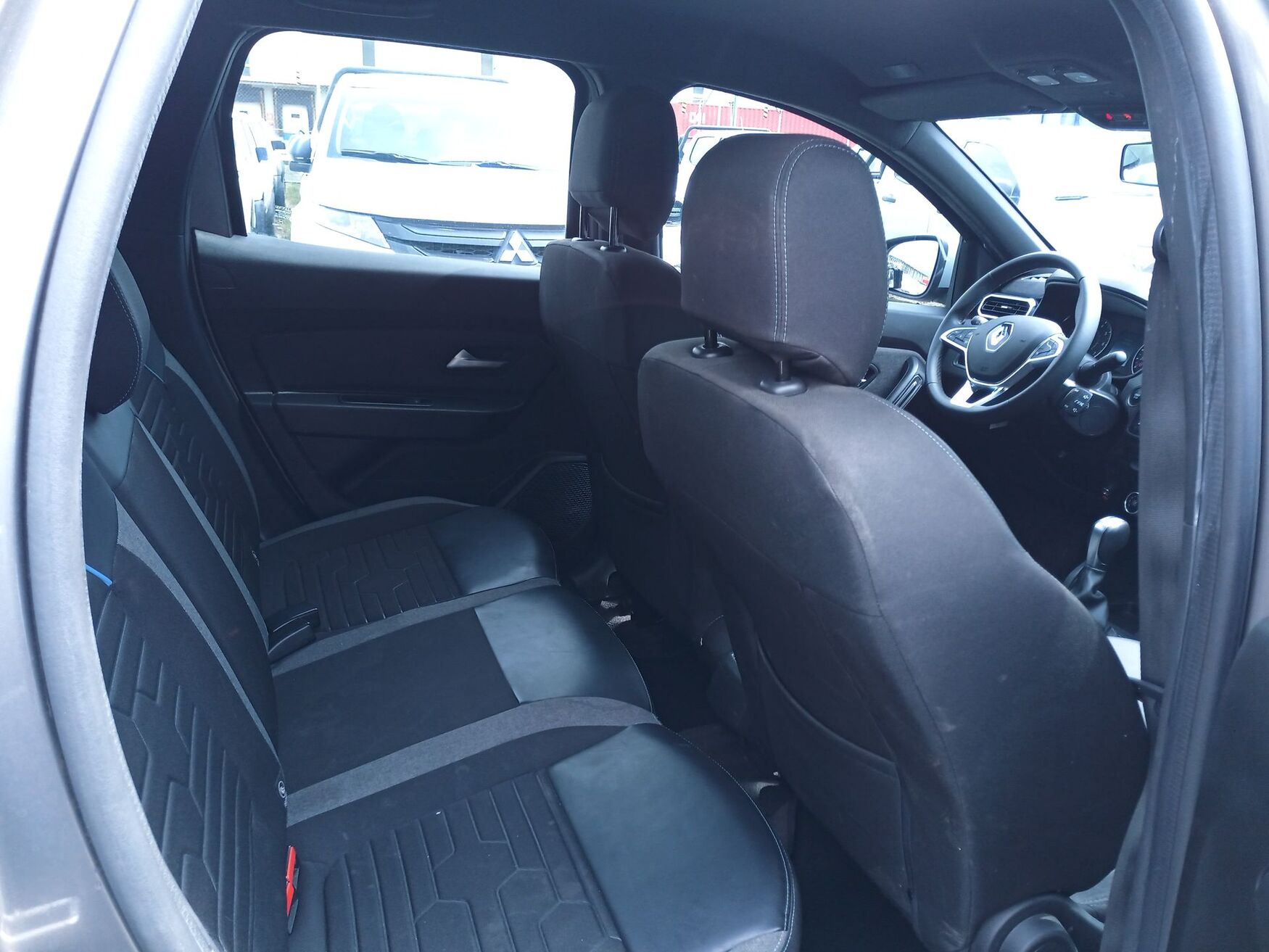 RENAULT DUSTER 2024