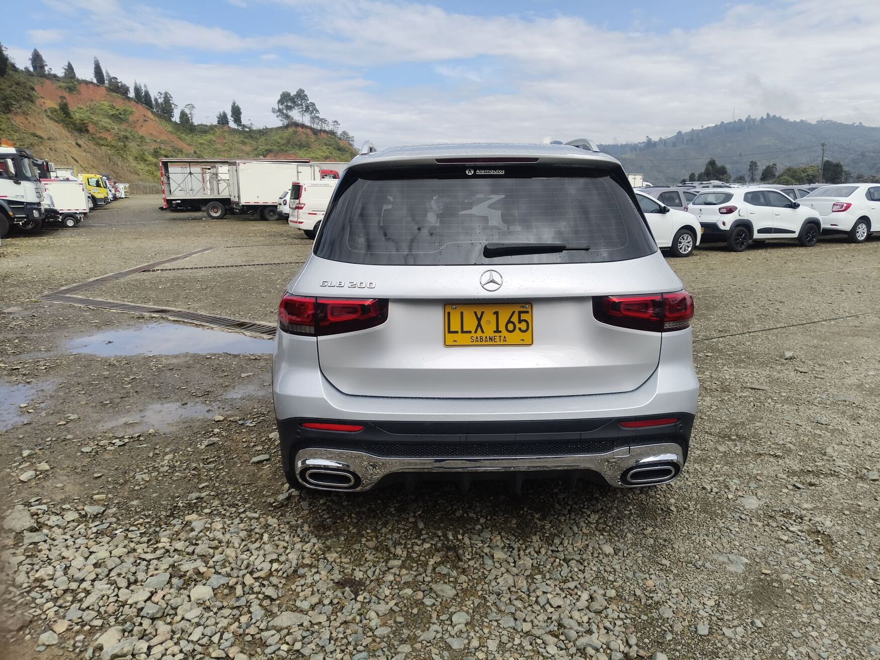 MERCEDES-BENZ GLB200 2023