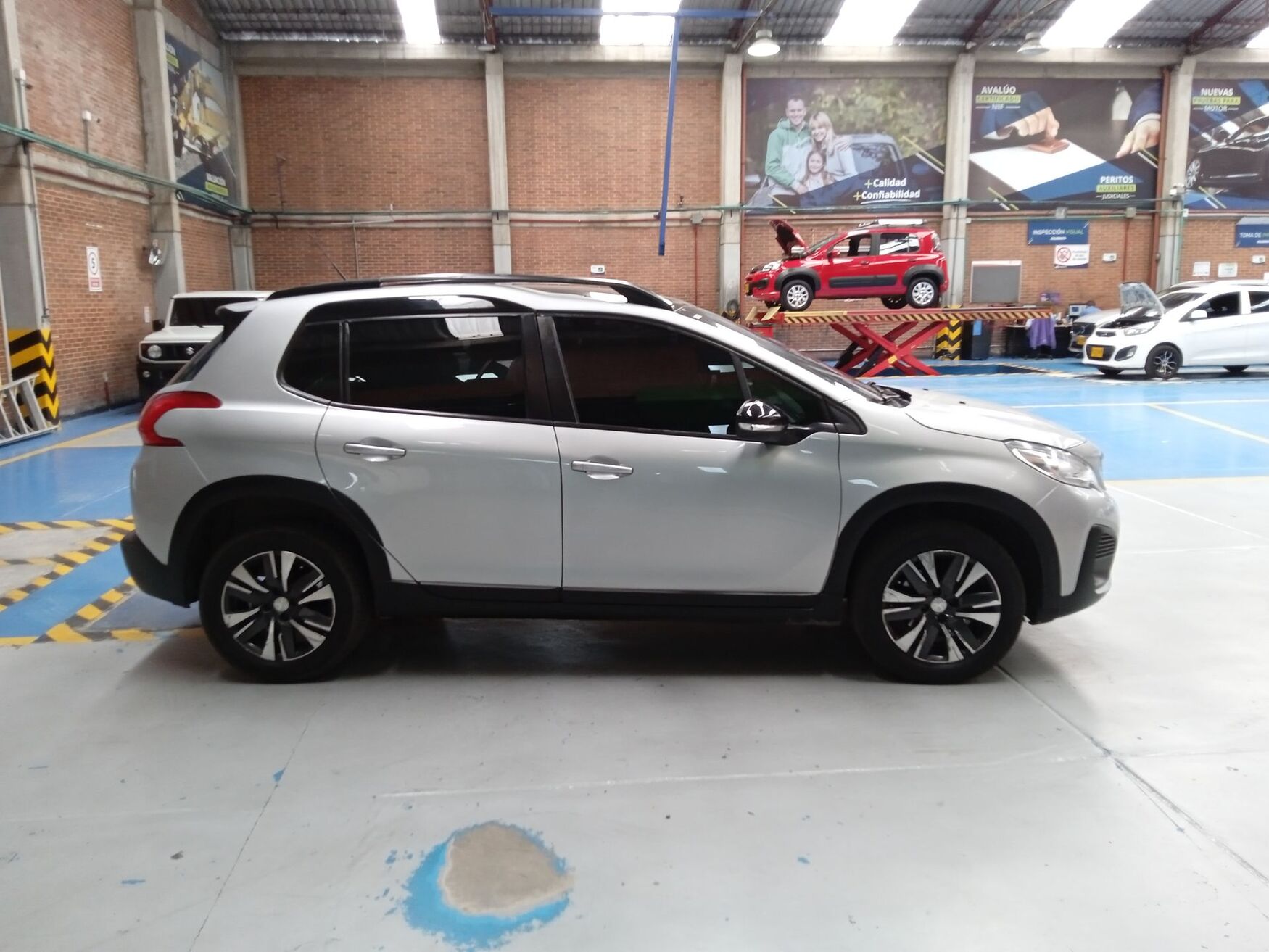 PEUGEOT 2008 2023