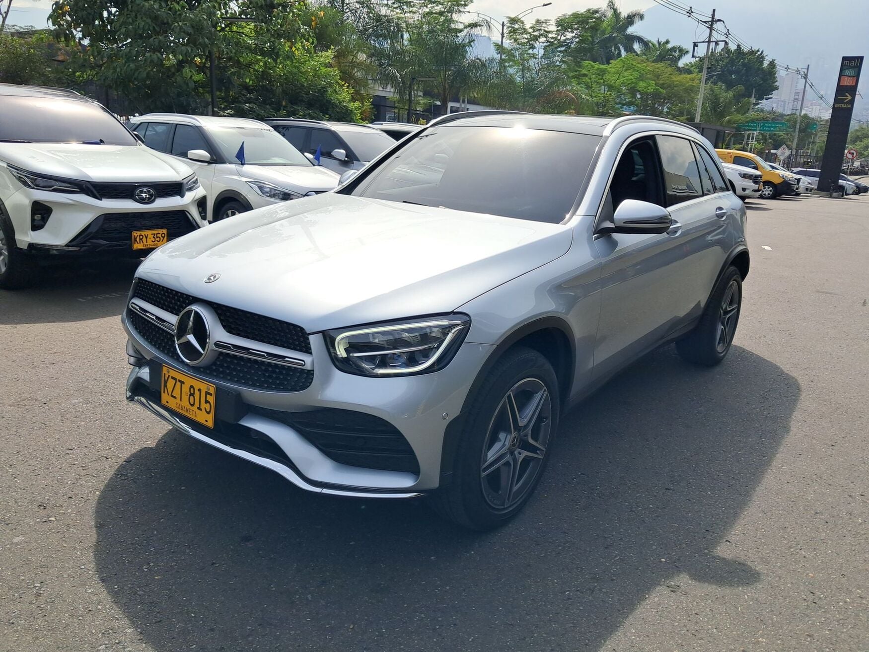 MERCEDES-BENZ GLC300E 2022