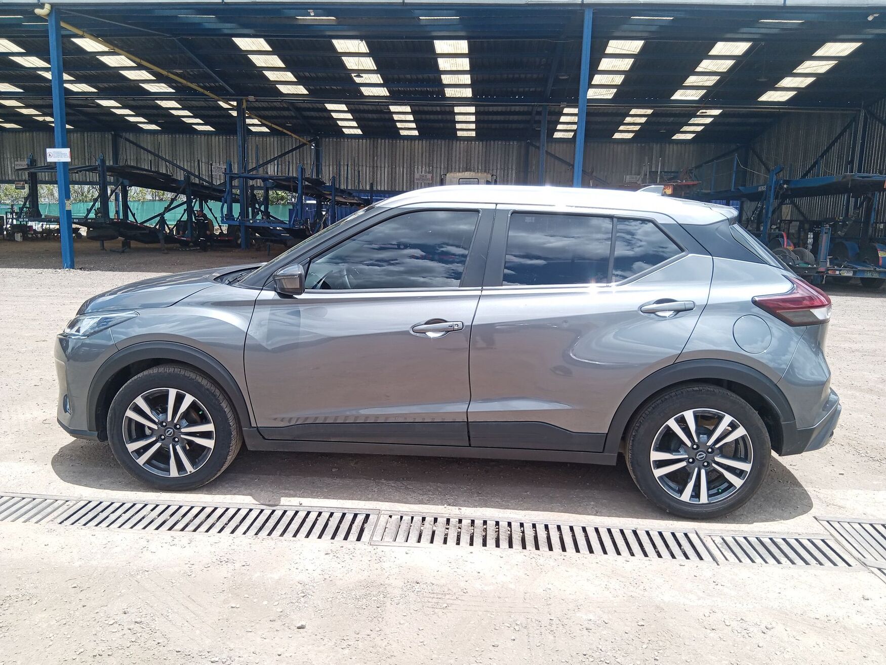 NISSAN KICKS 2026