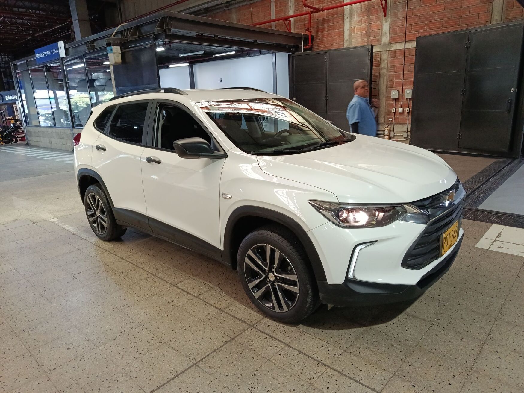 CHEVROLET TRACKER 2025