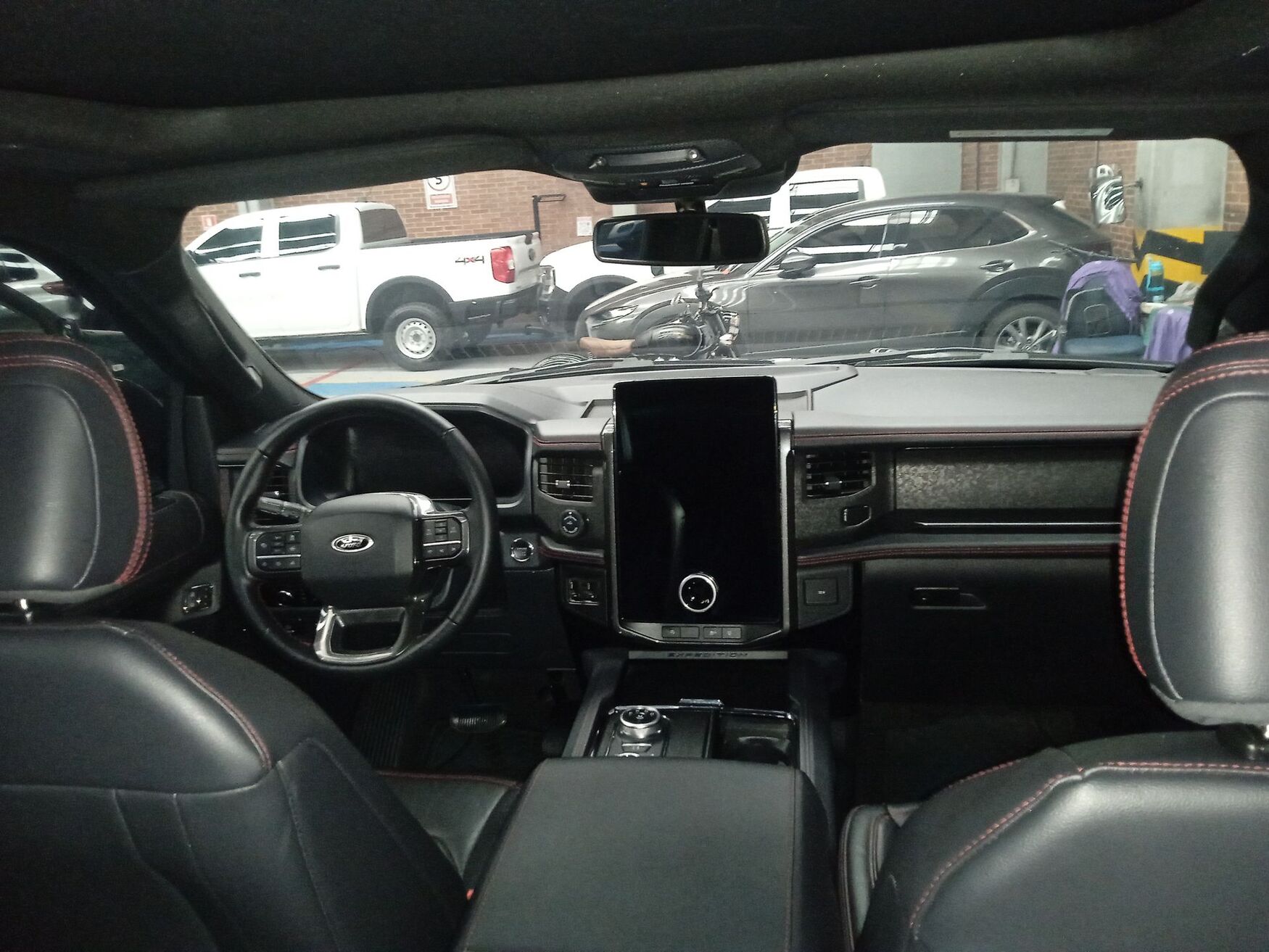 FORD EXPEDITION 2024