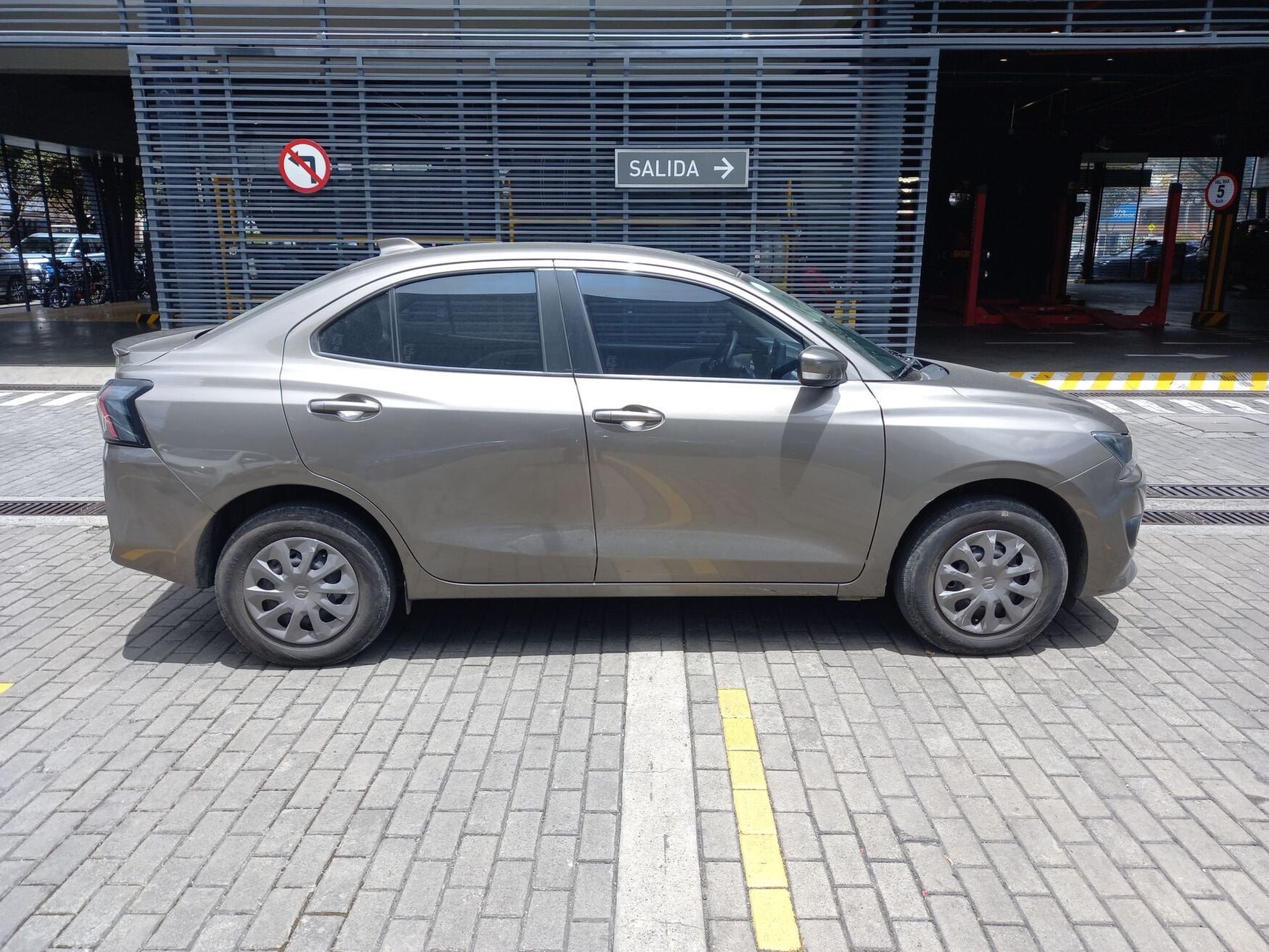 SUZUKI DZIRE 2026
