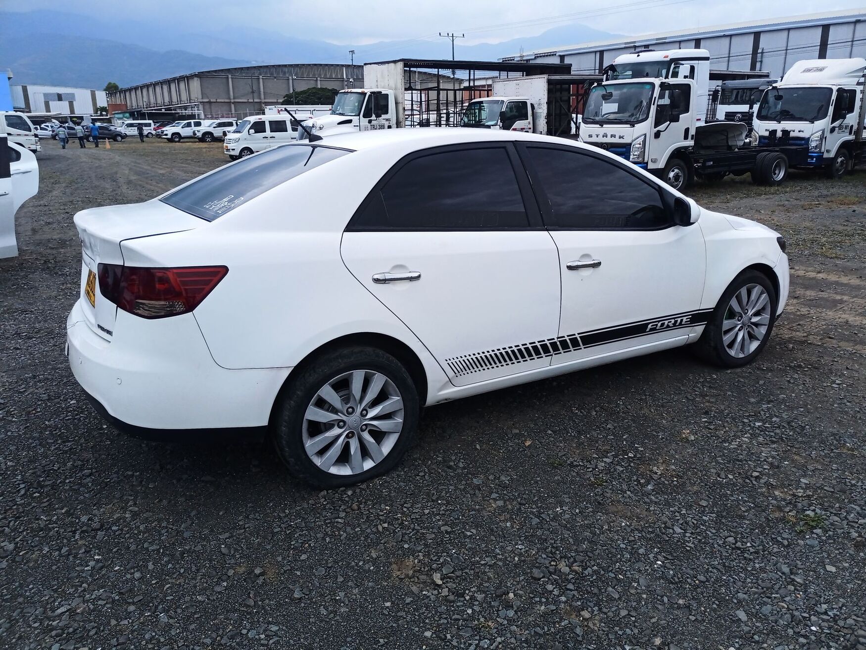 KIA CERATOFORTE 2012