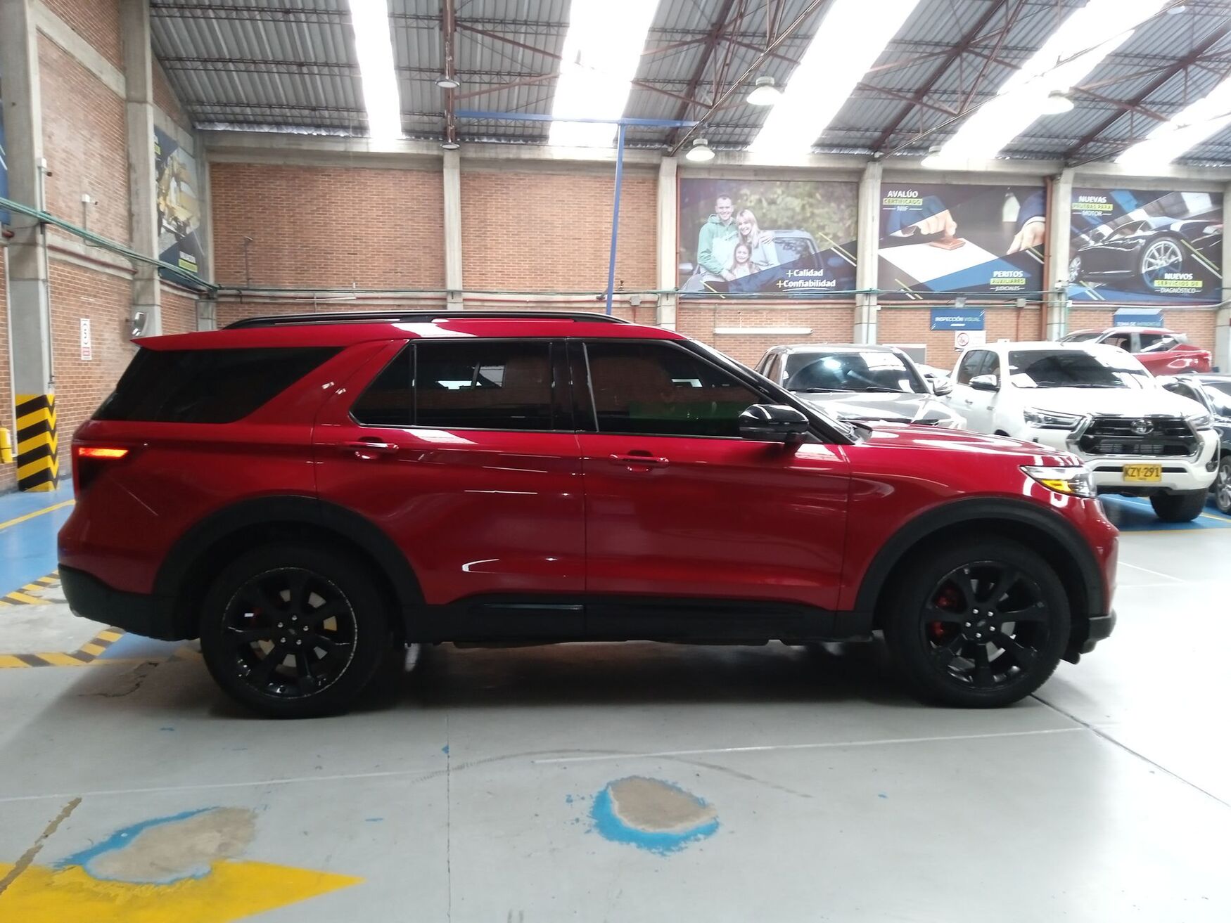 FORD EXPLORER 2023