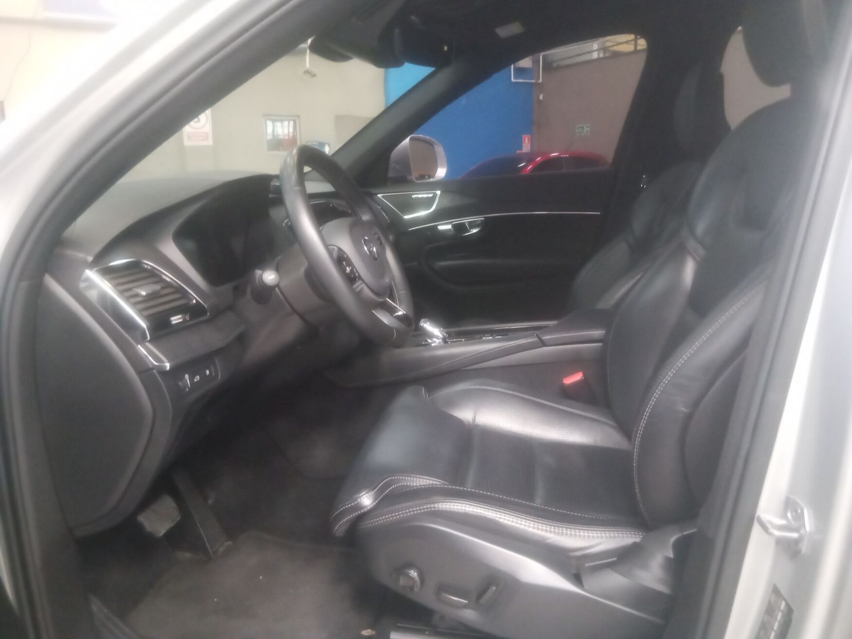 VOLVO XC90 2020