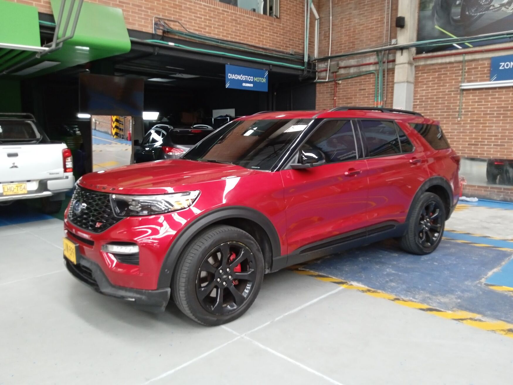FORD EXPLORER 2023