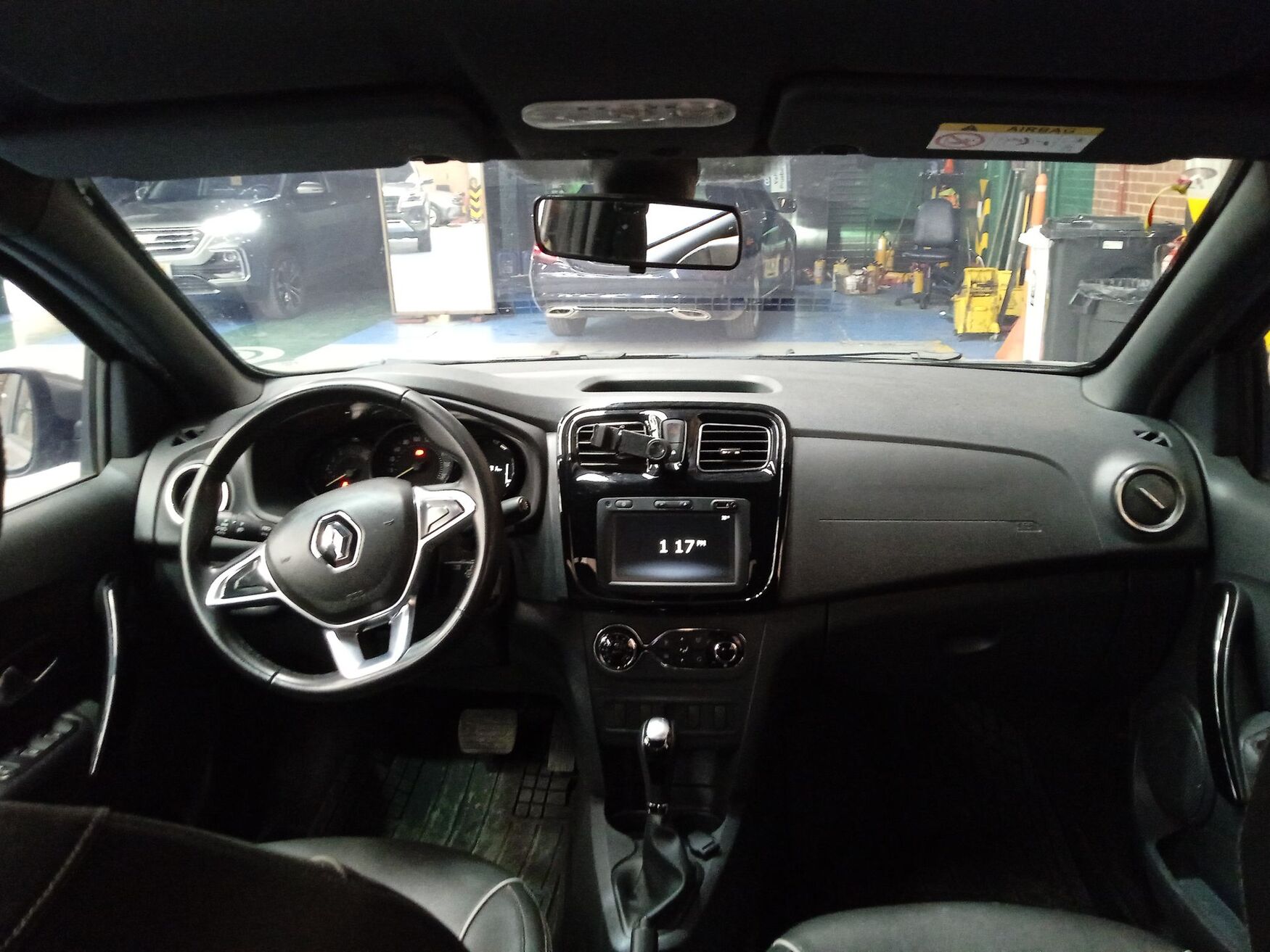 RENAULT LOGAN 2024