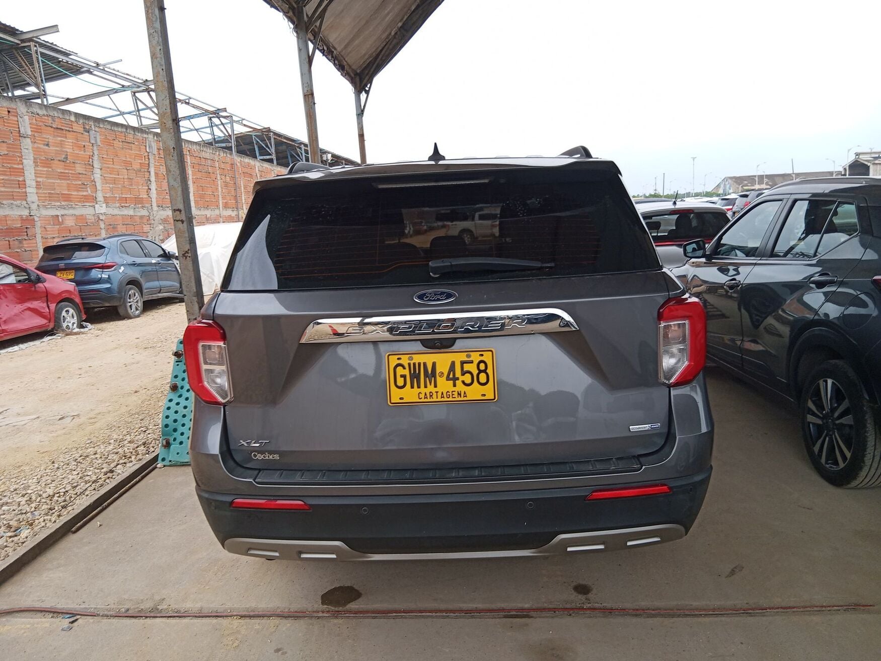 FORD EXPLORER 2021