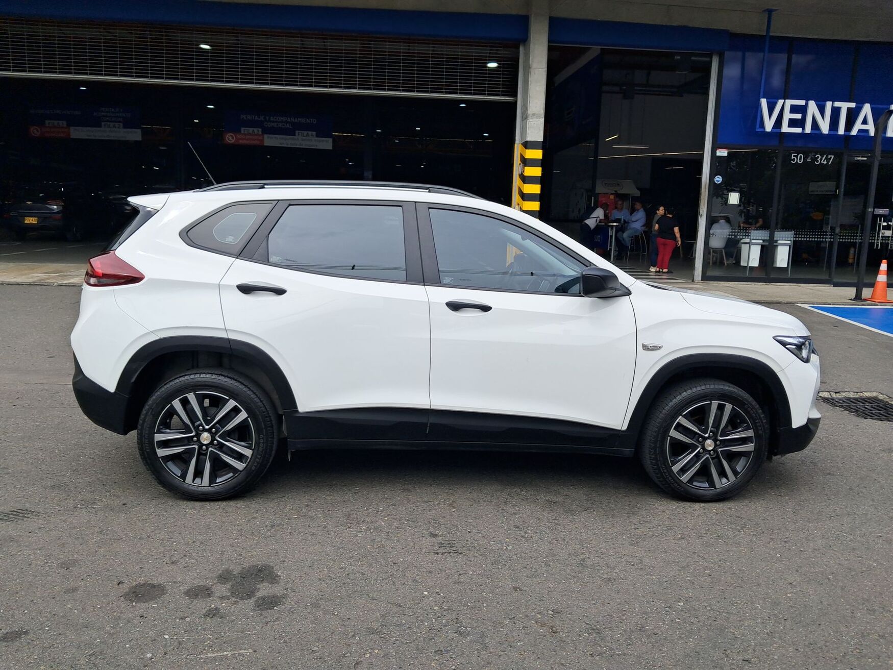 CHEVROLET TRACKER 2025