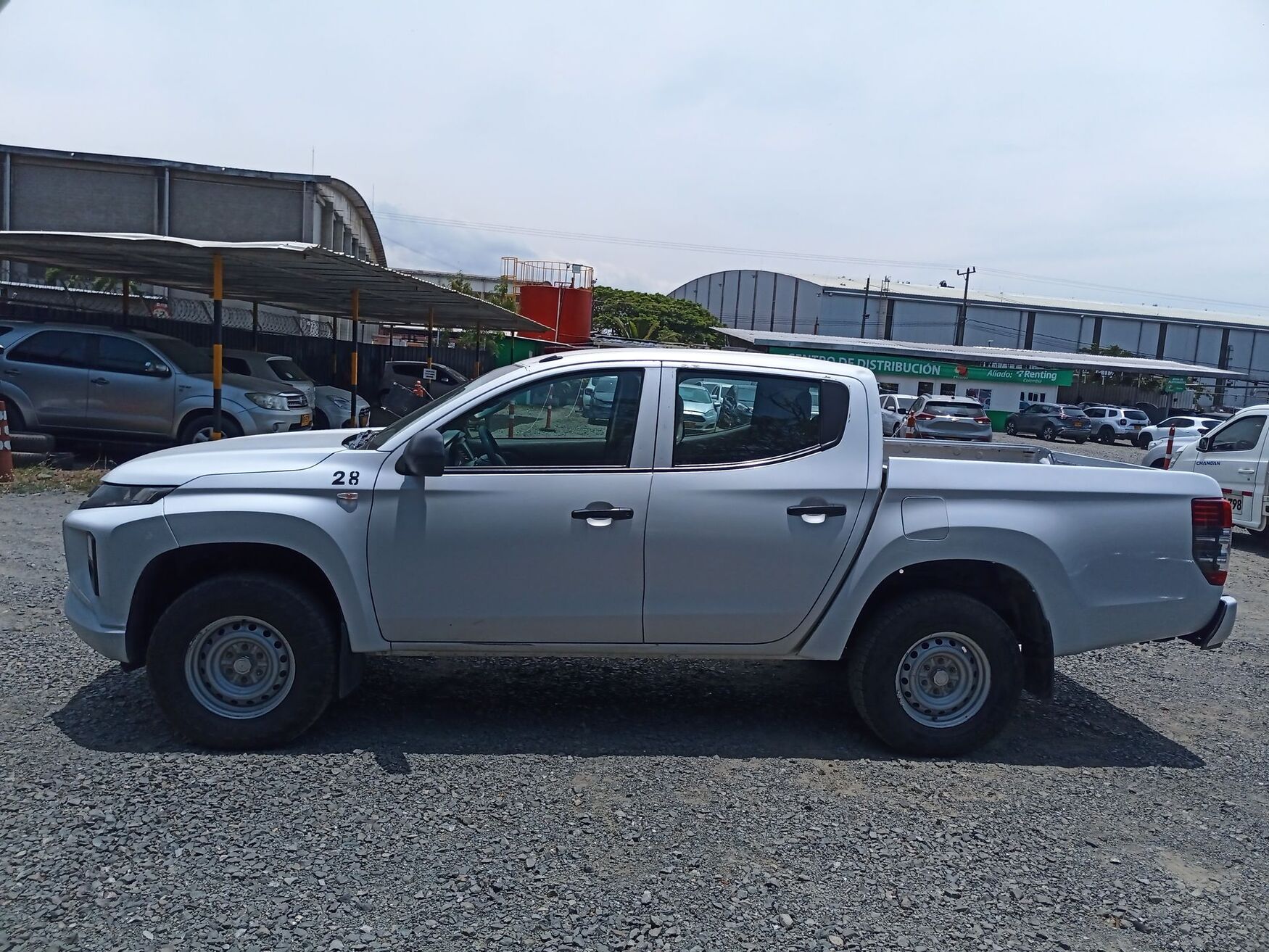 MITSUBISHI L200 2023