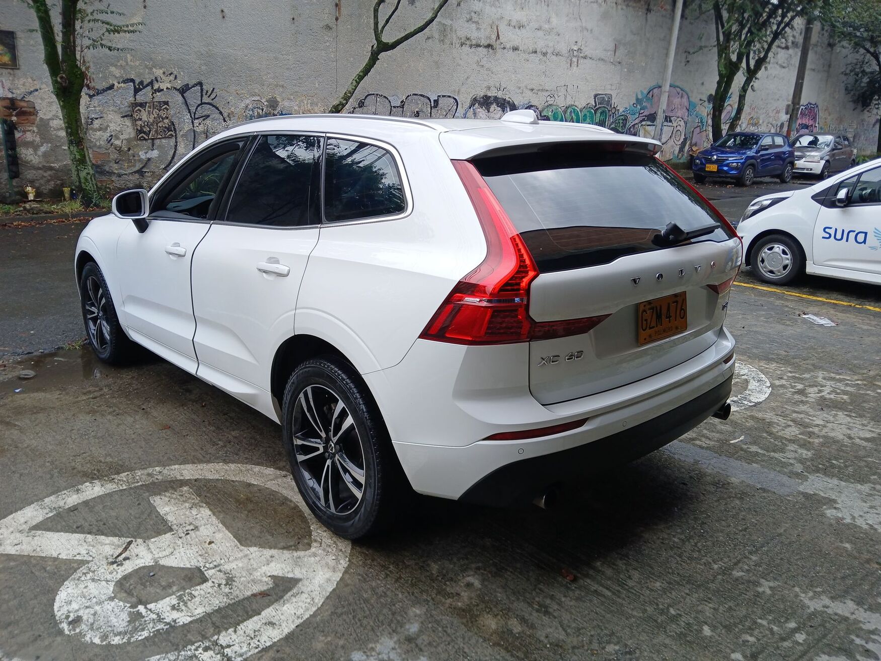VOLVO XC60 2021