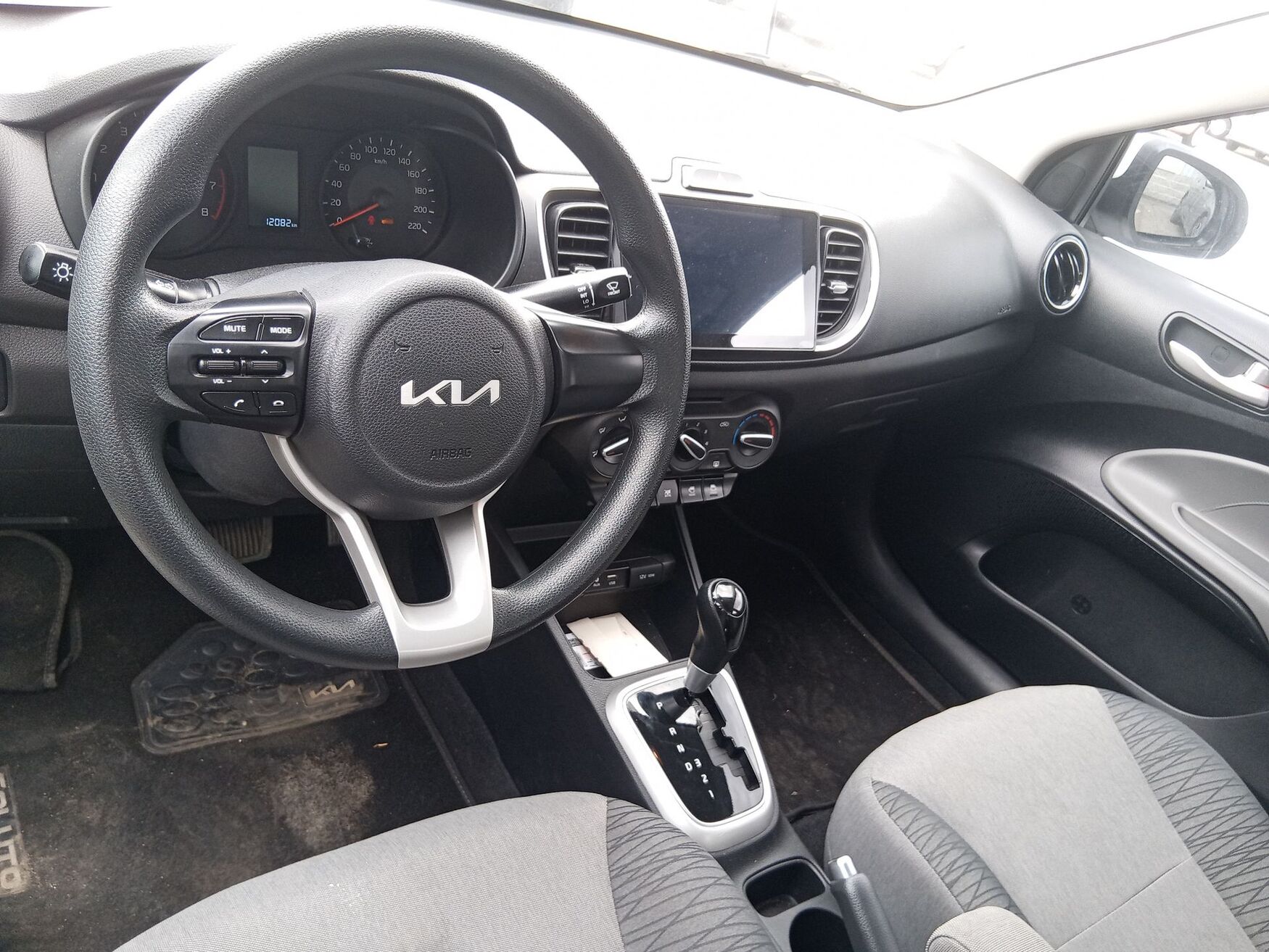 KIA SOLUTO 2026