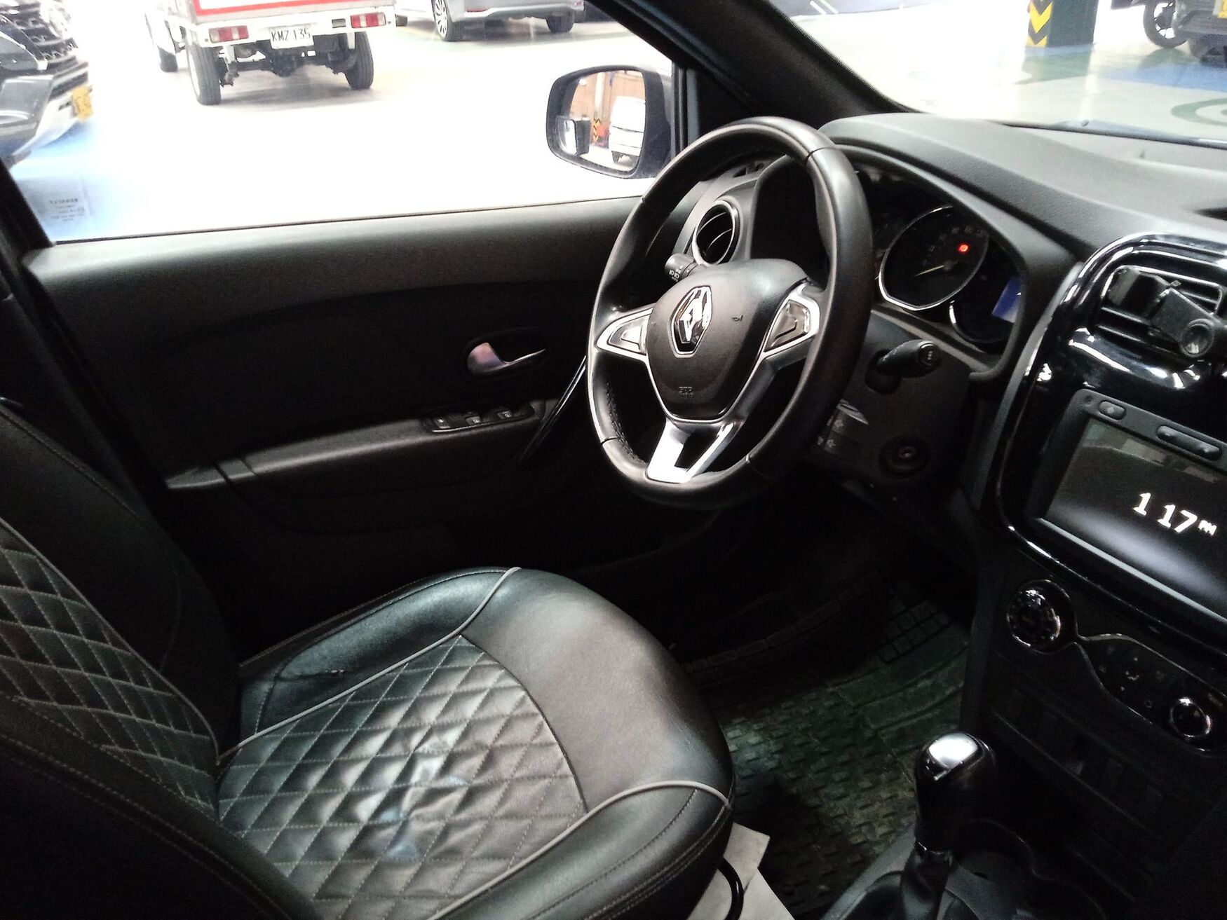 RENAULT LOGAN 2024