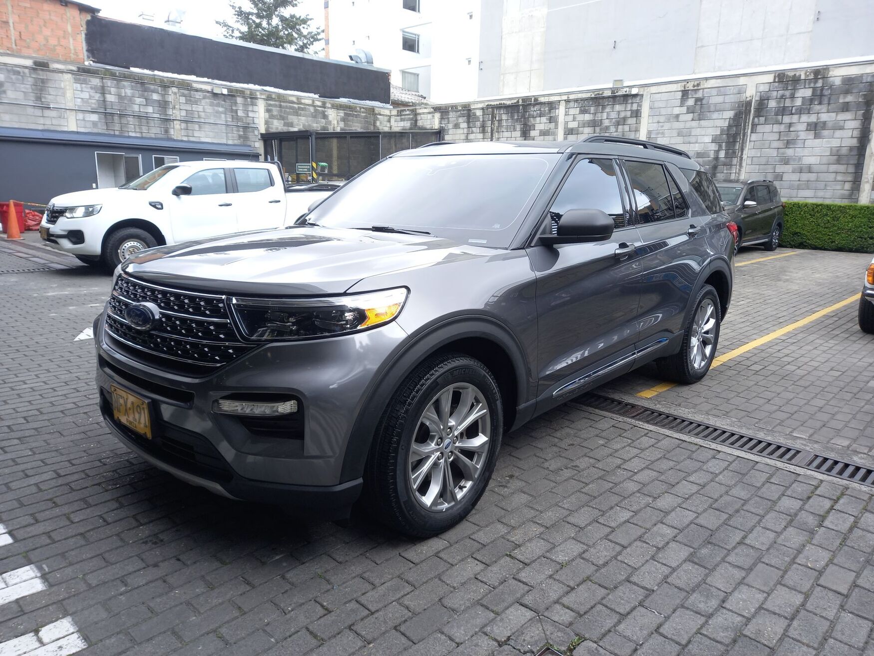 FORD EXPLORER 2023