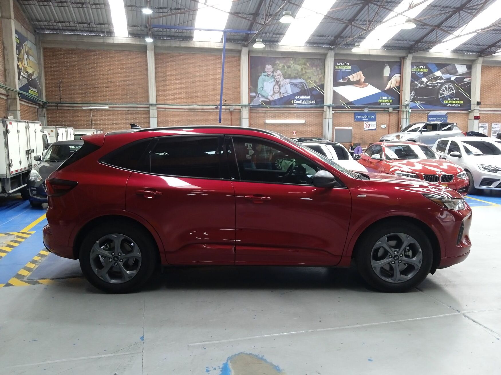 FORD ESCAPE 2024