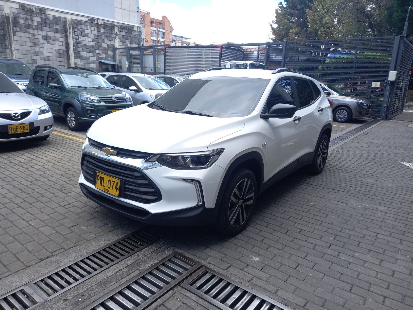 CHEVROLET TRACKER 2025