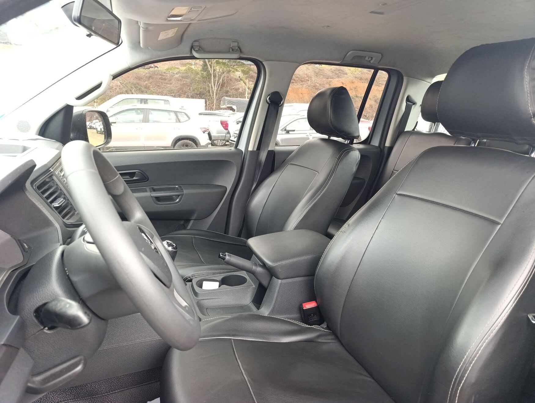 VOLKSWAGEN AMAROK 2023