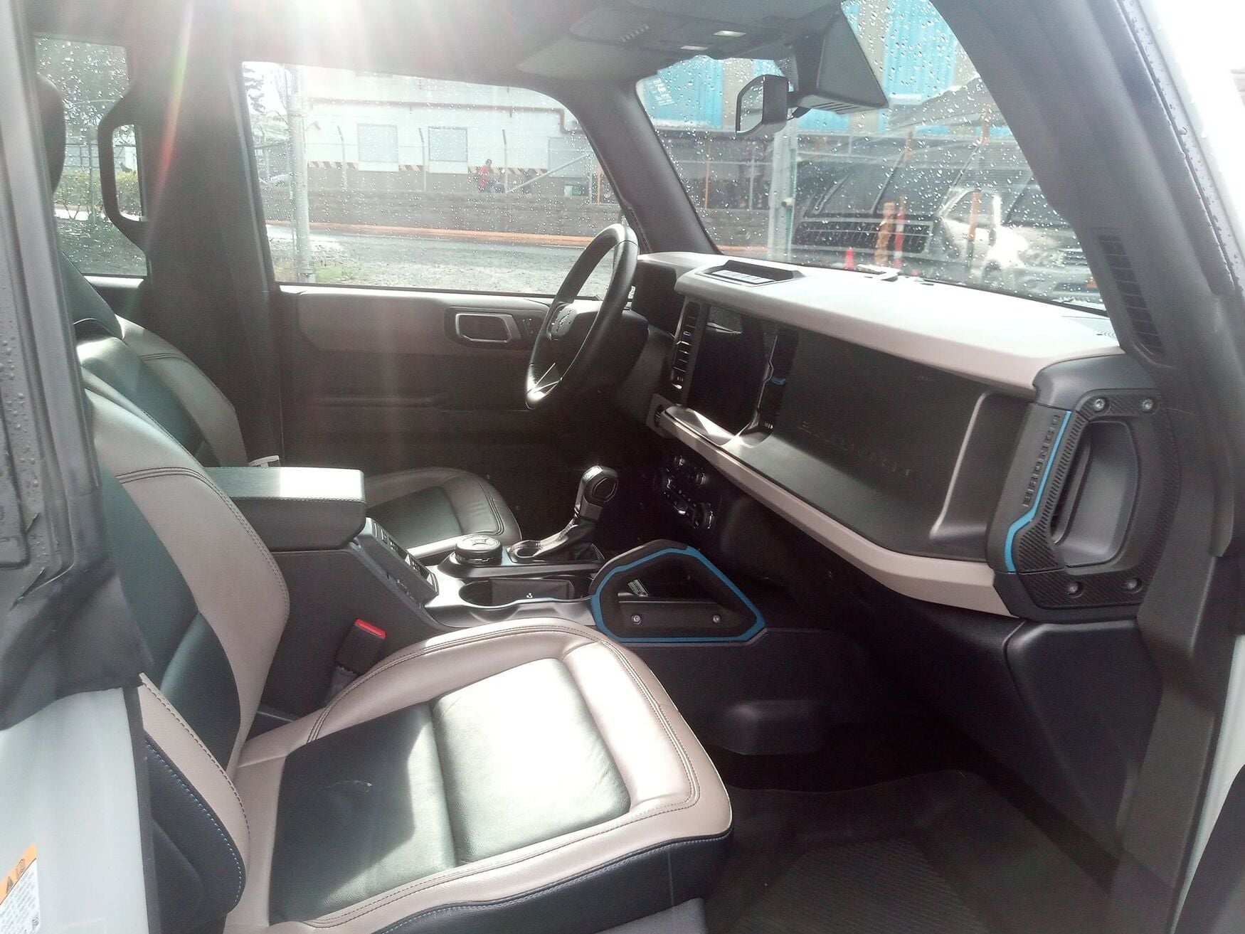 FORD BRONCO 2024