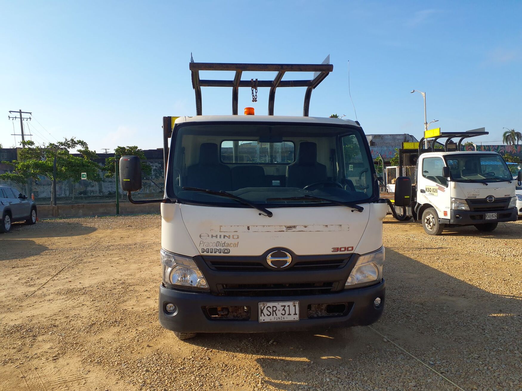HINO DUTRO 2022