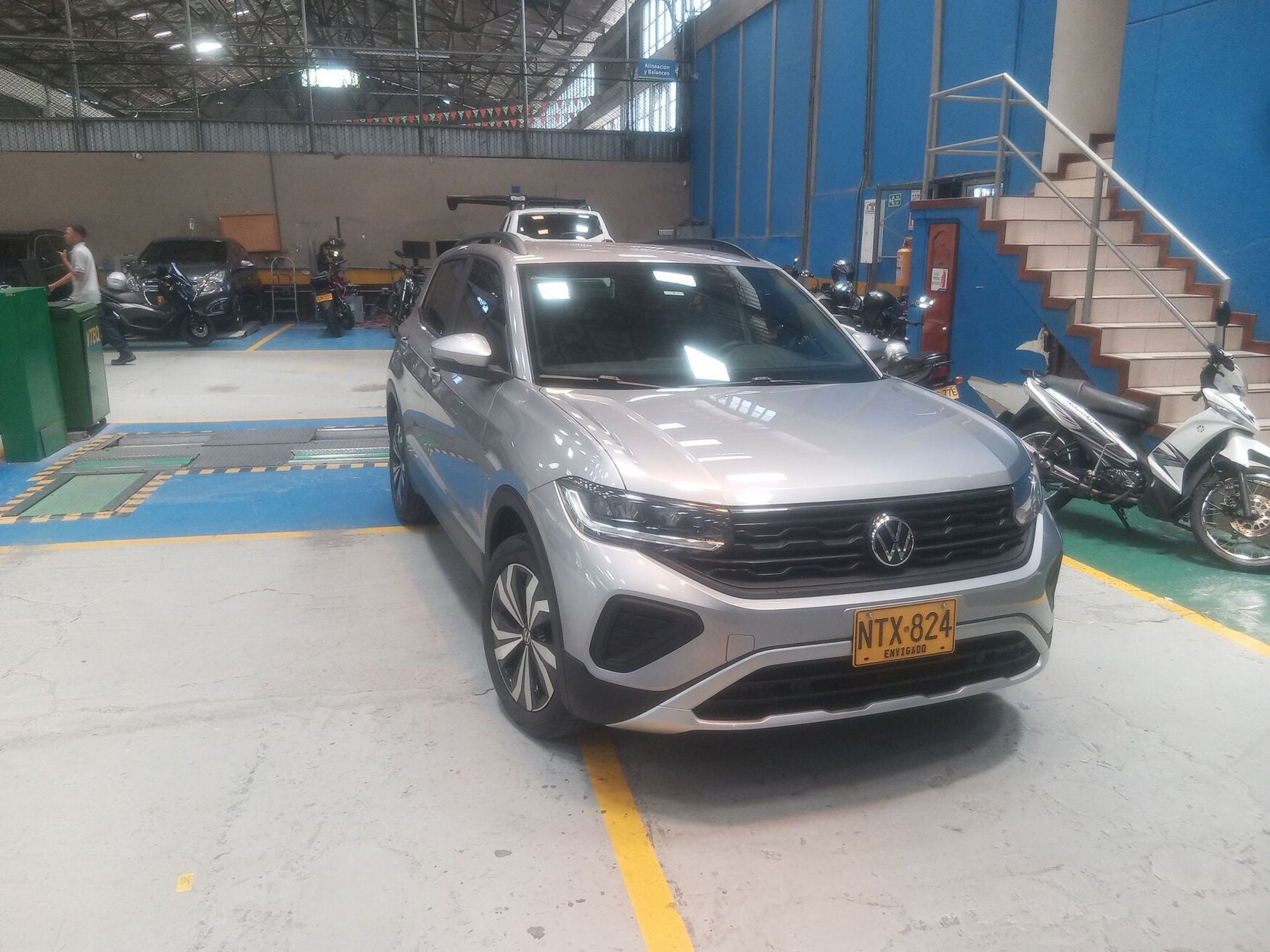 VOLKSWAGEN T-CROSS 2025
