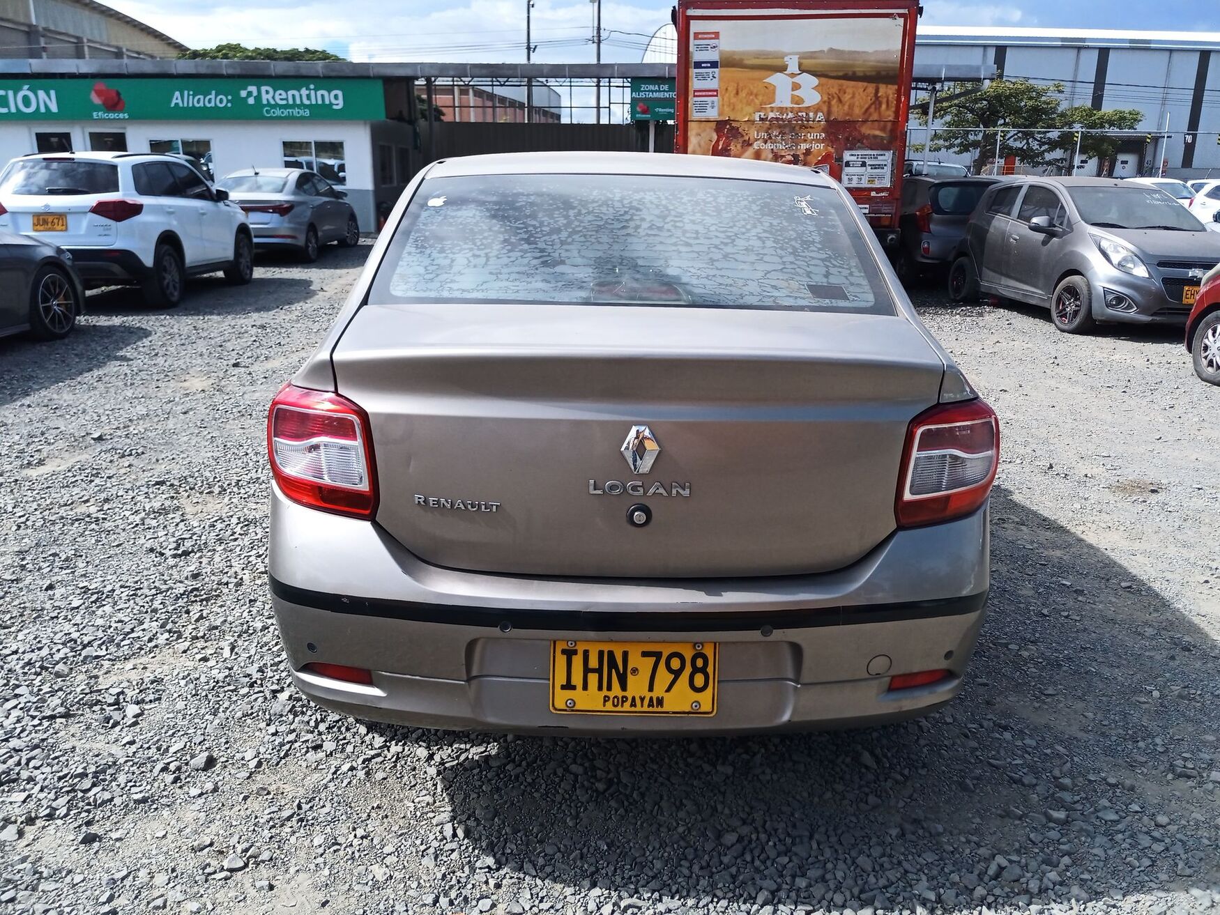 RENAULT LOGAN 2016