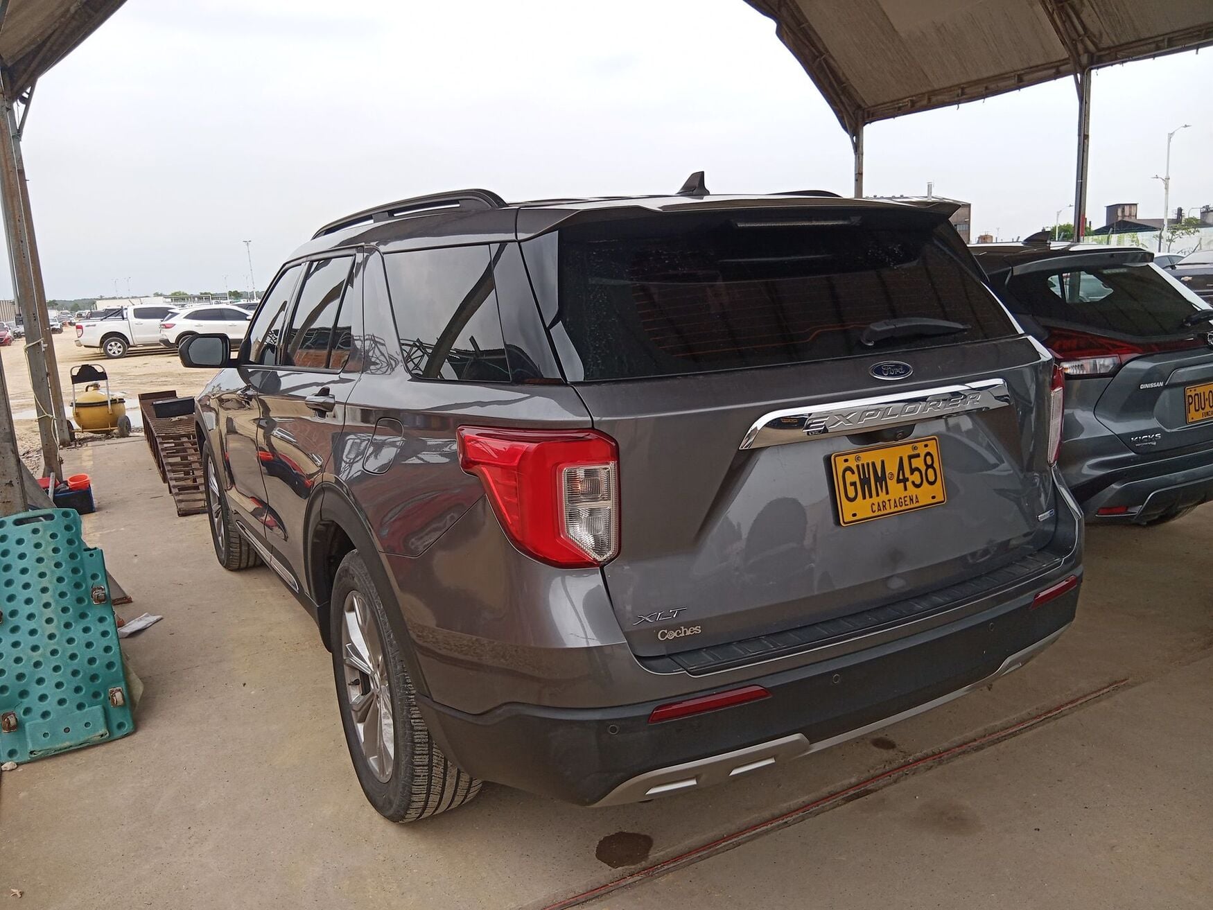 FORD EXPLORER 2021