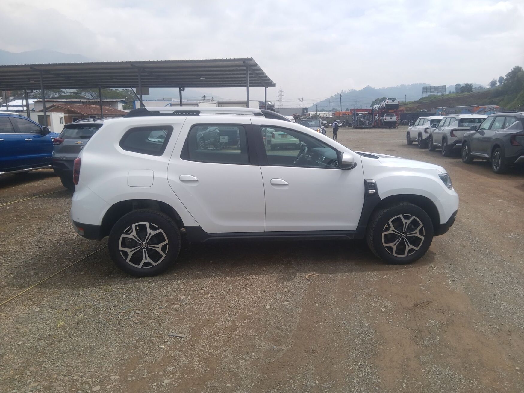 RENAULT DUSTER 2024