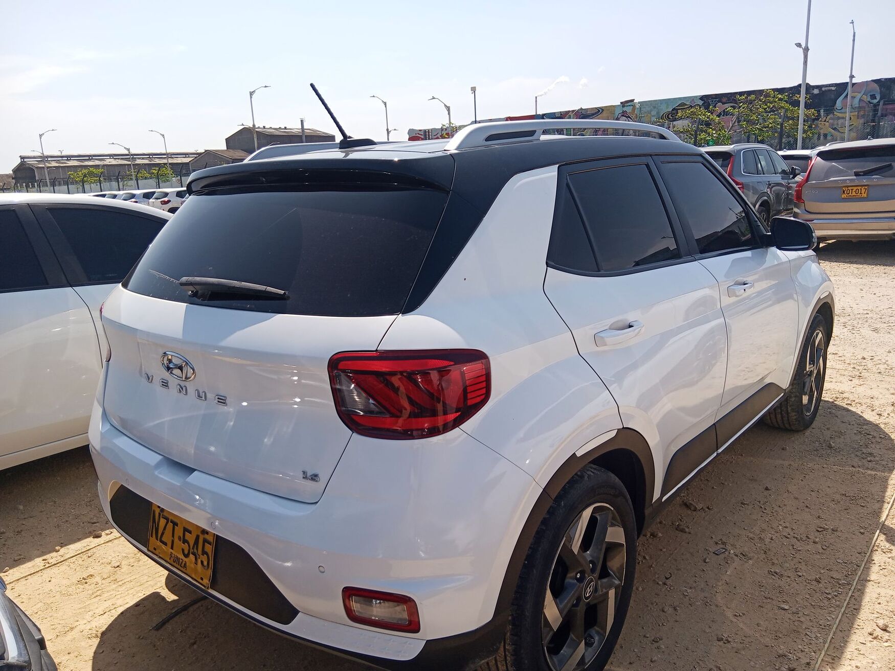 HYUNDAI VENUE 2025