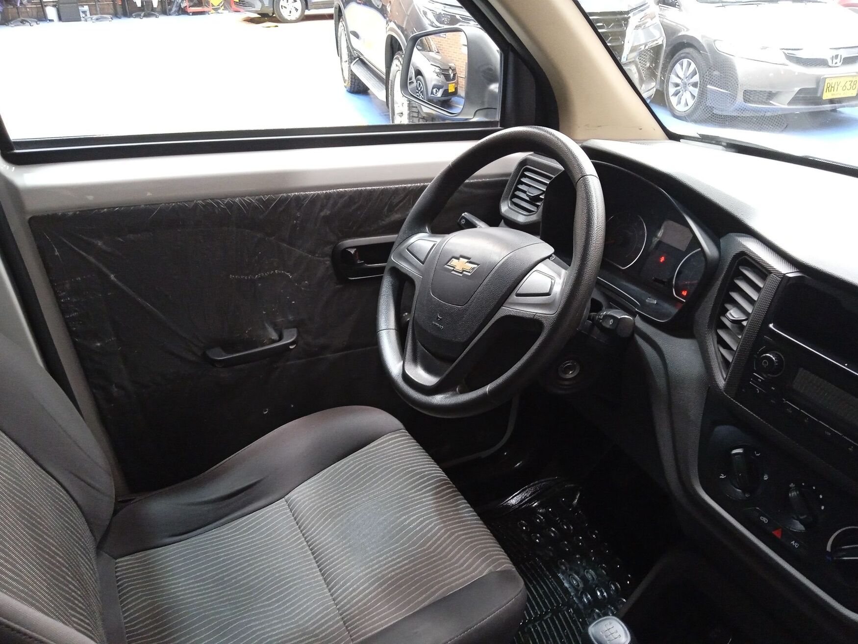 CHEVROLET N400 2025