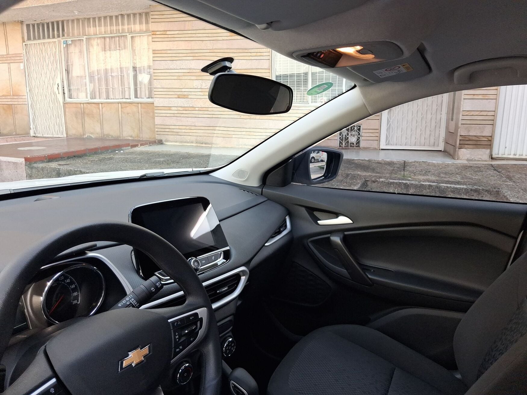 CHEVROLET TRACKER 2025