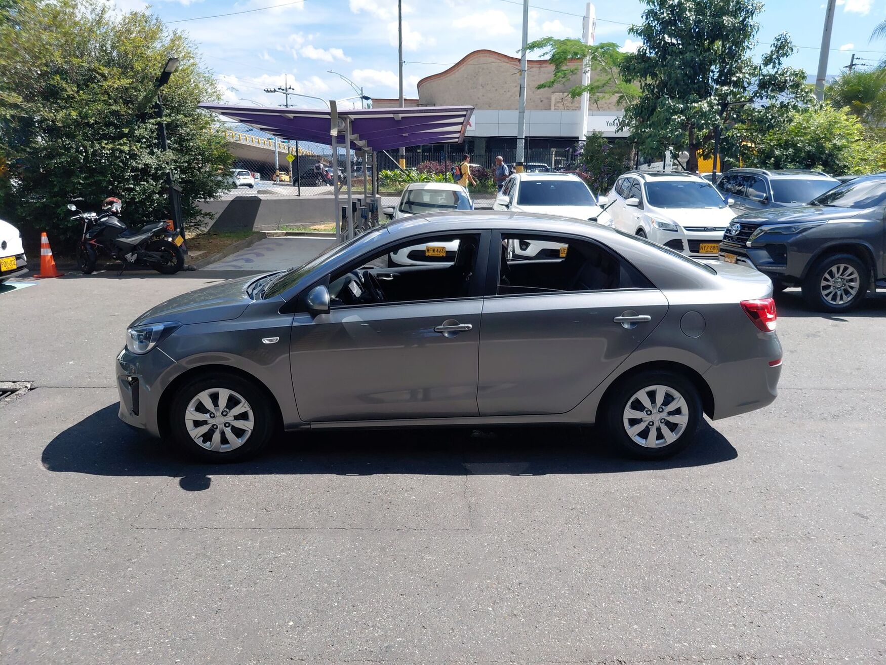 KIA SOLUTO 2025