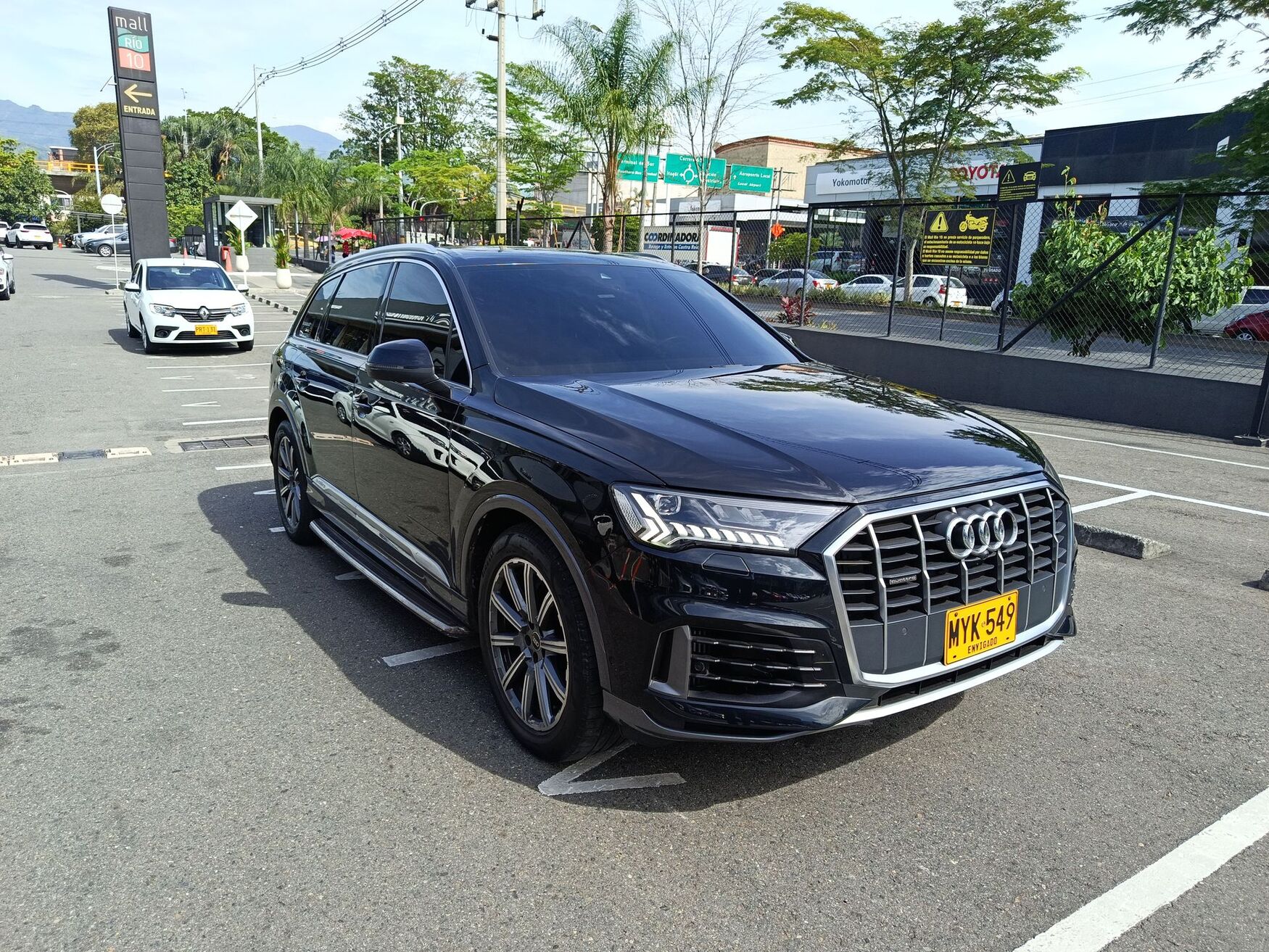 AUDI Q7 2023