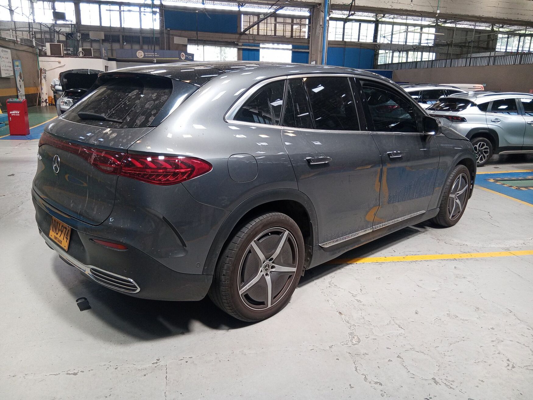 MERCEDES-BENZ EQE 350 2024