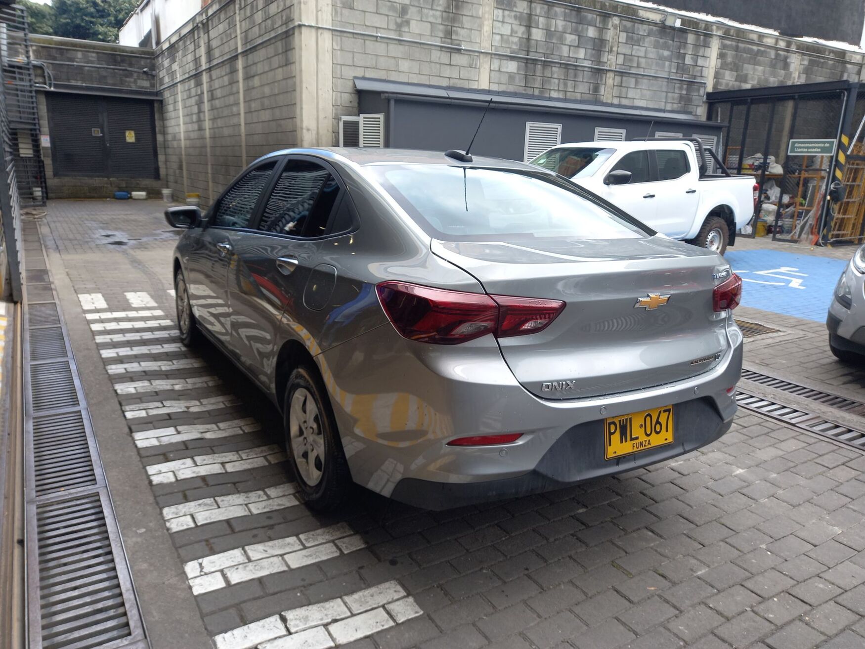 CHEVROLET ONIX 2025
