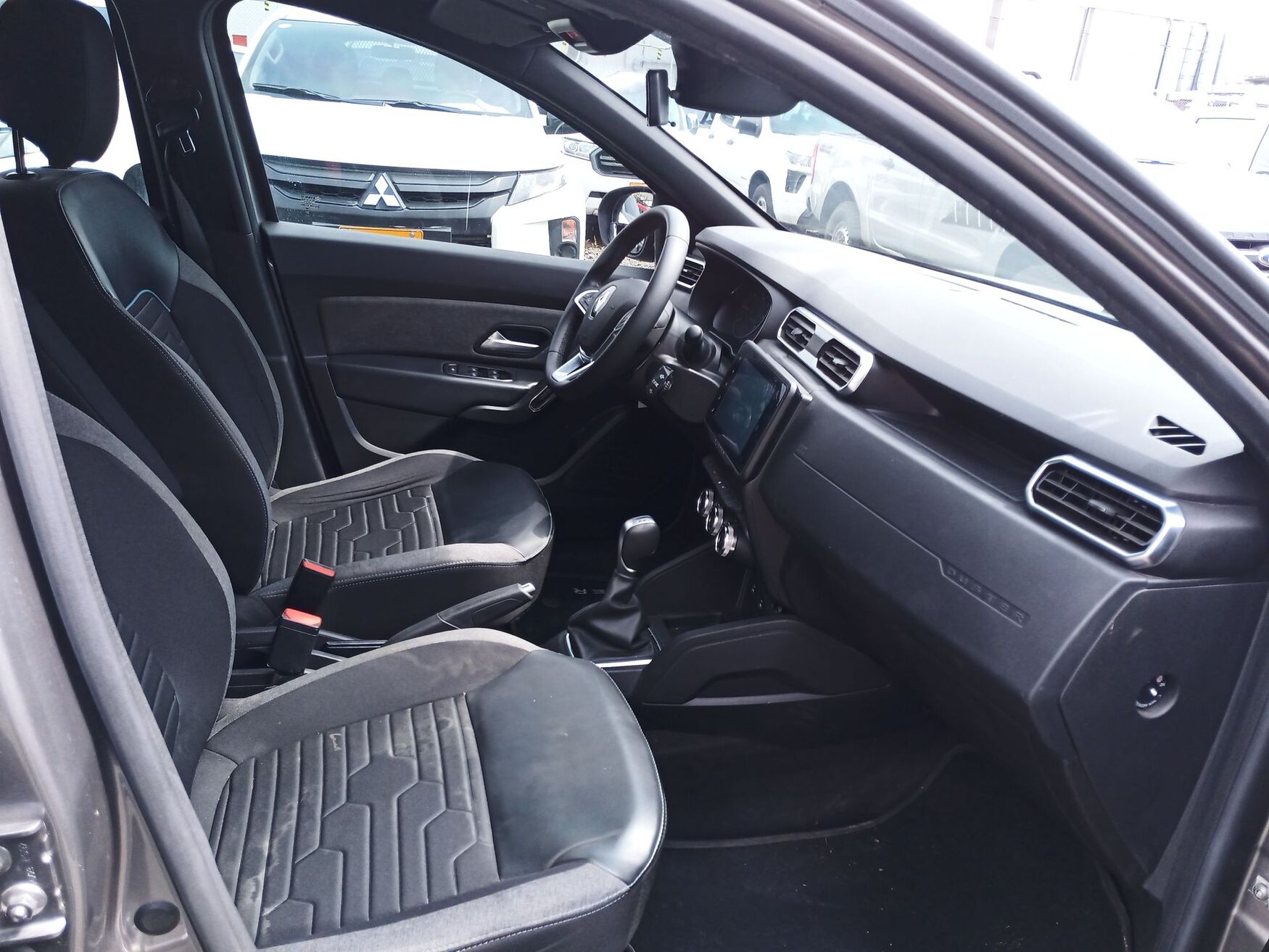RENAULT DUSTER 2024