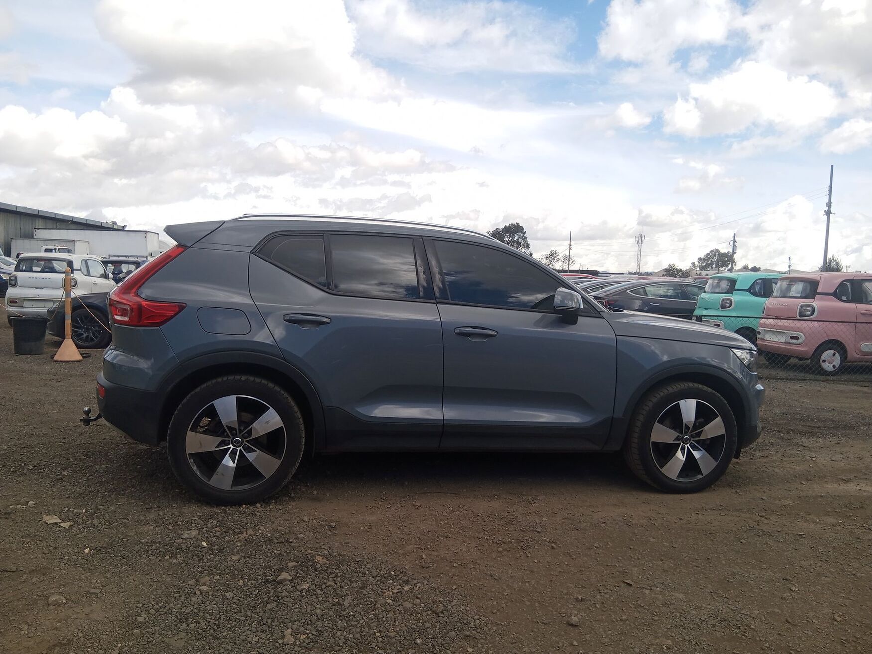 VOLVO XC40 2022