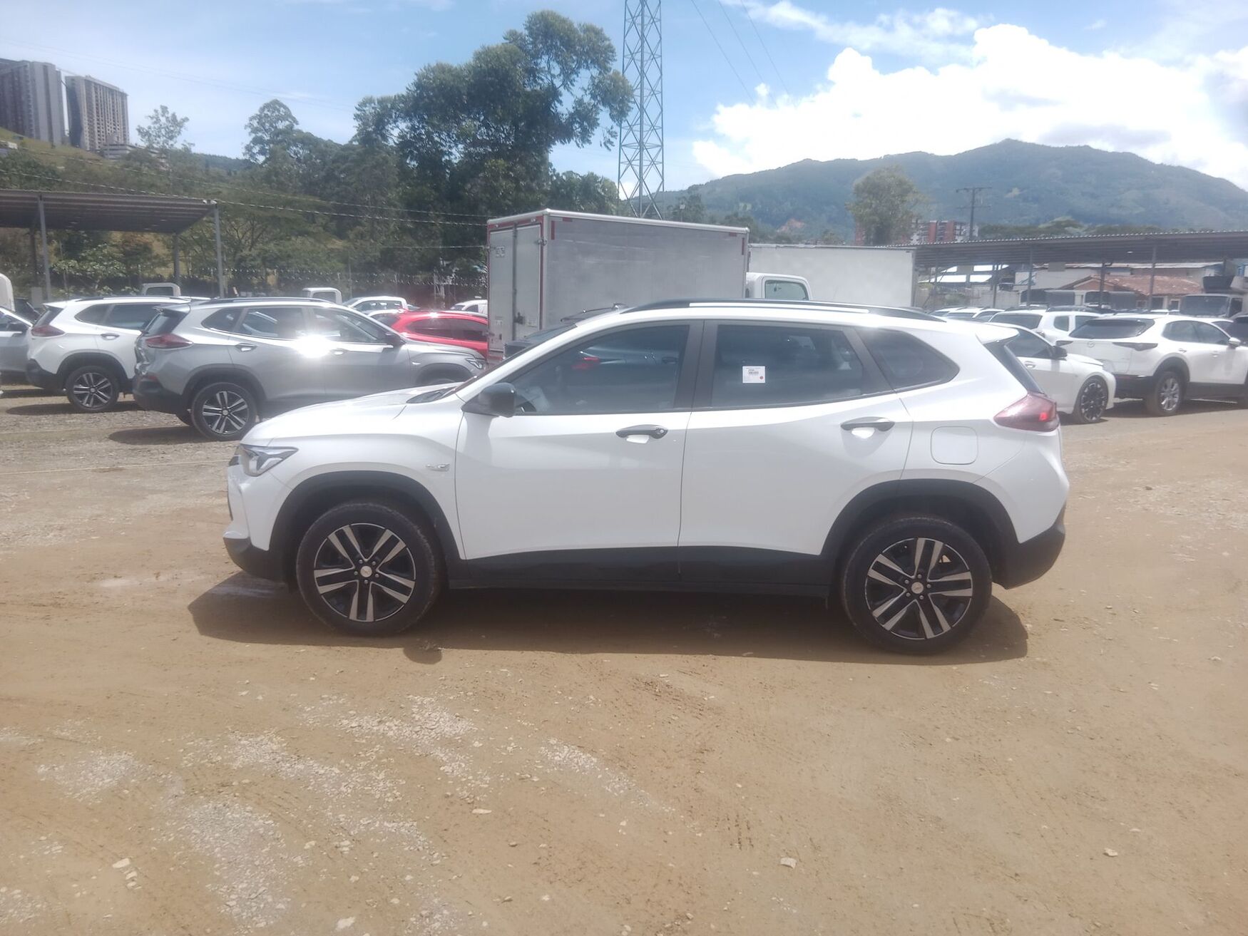 CHEVROLET TRACKER 2025