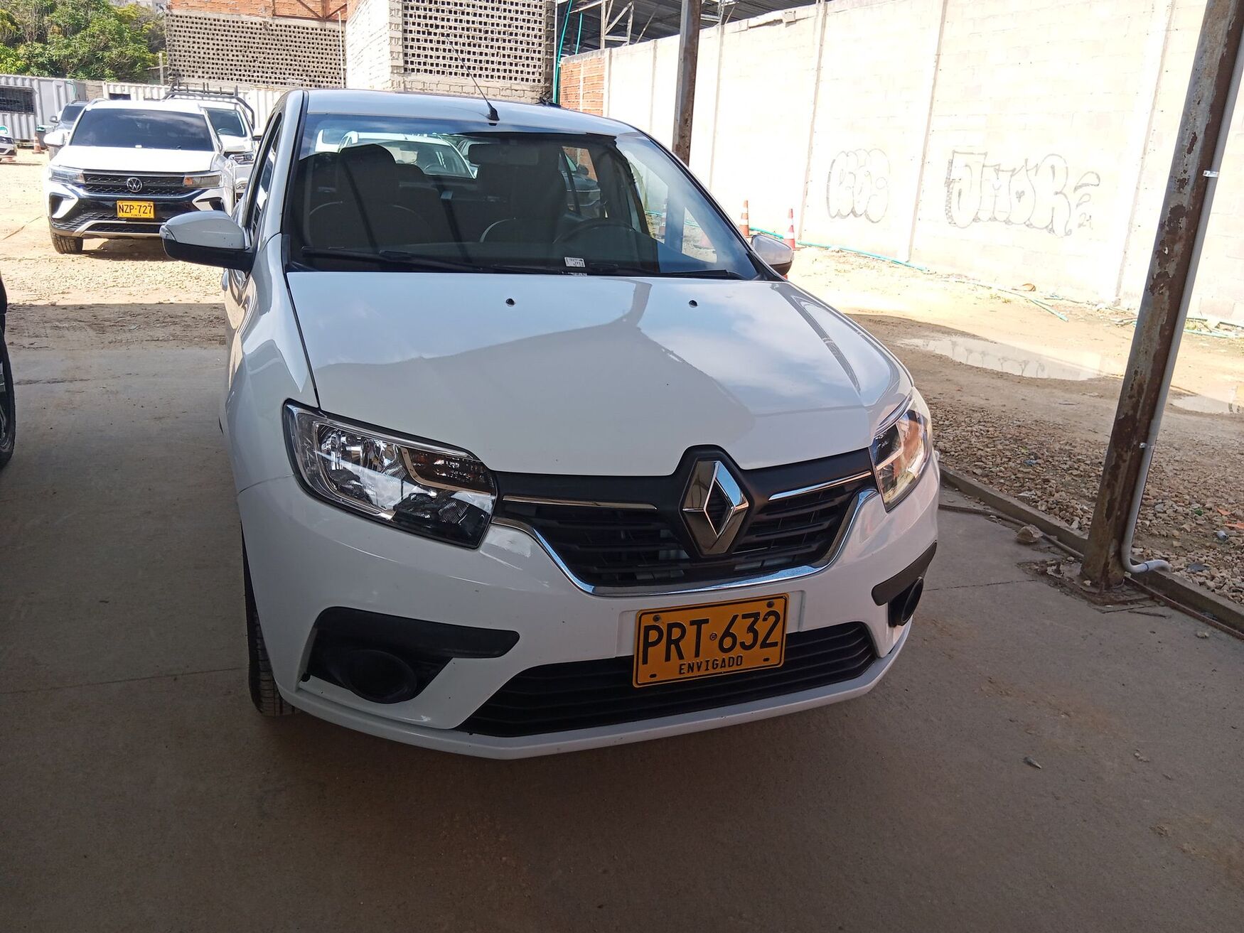 RENAULT LOGAN 2026