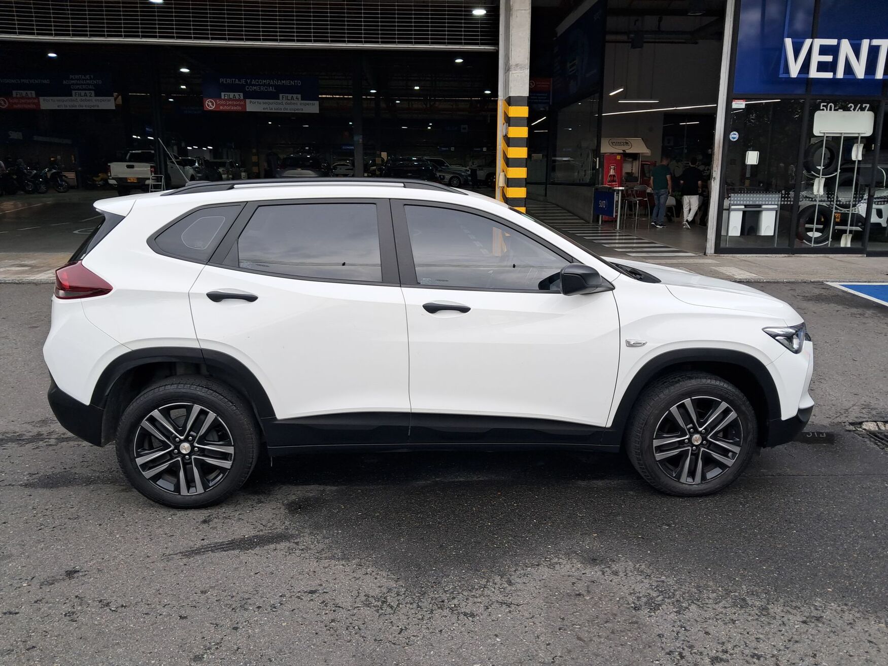 CHEVROLET TRACKER 2025