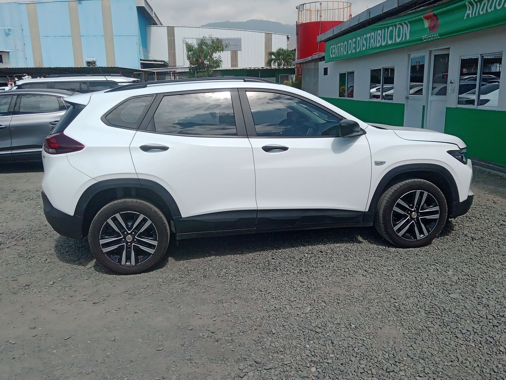CHEVROLET TRACKER 2025