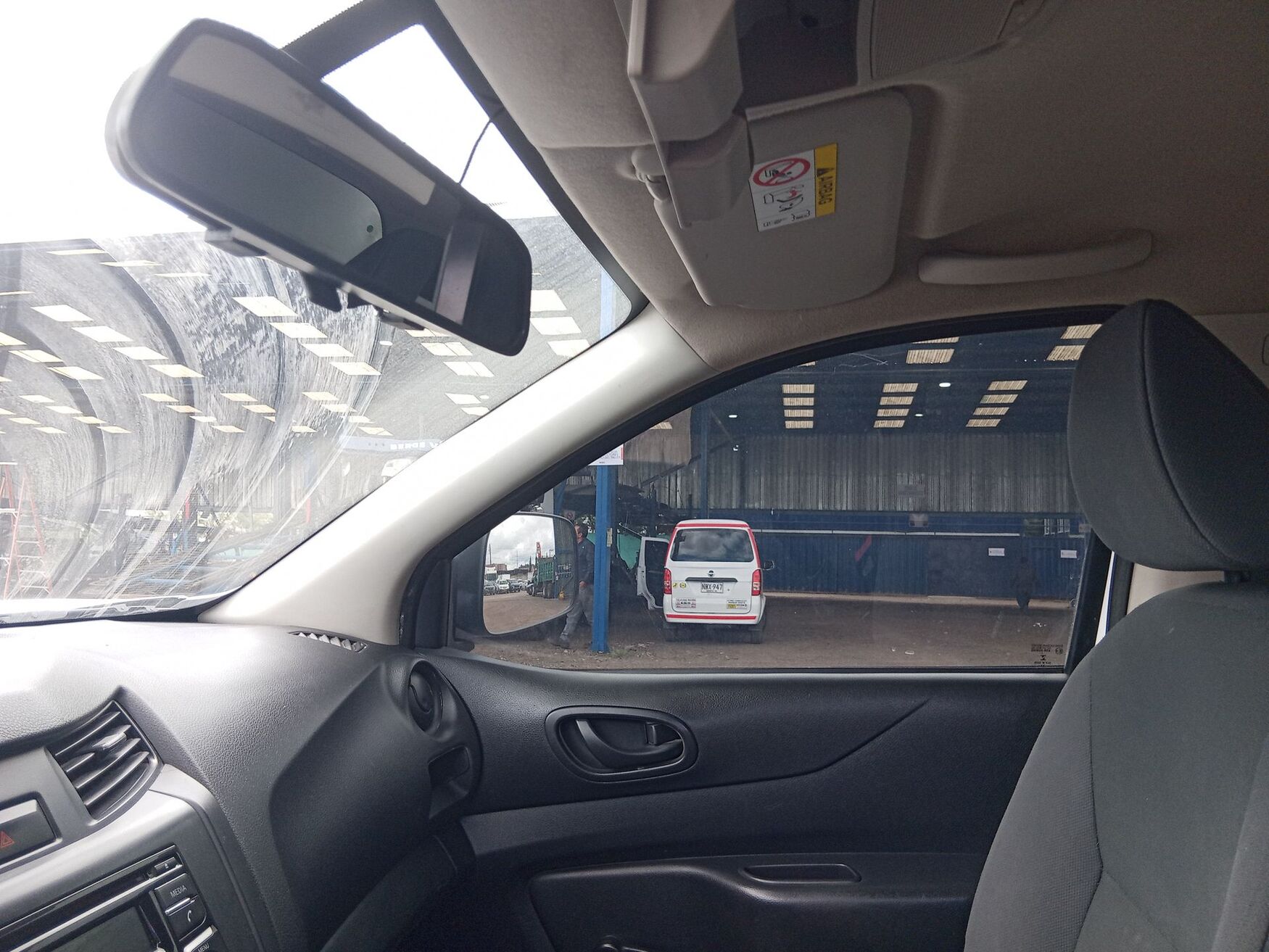 NISSAN FRONTIER 2024
