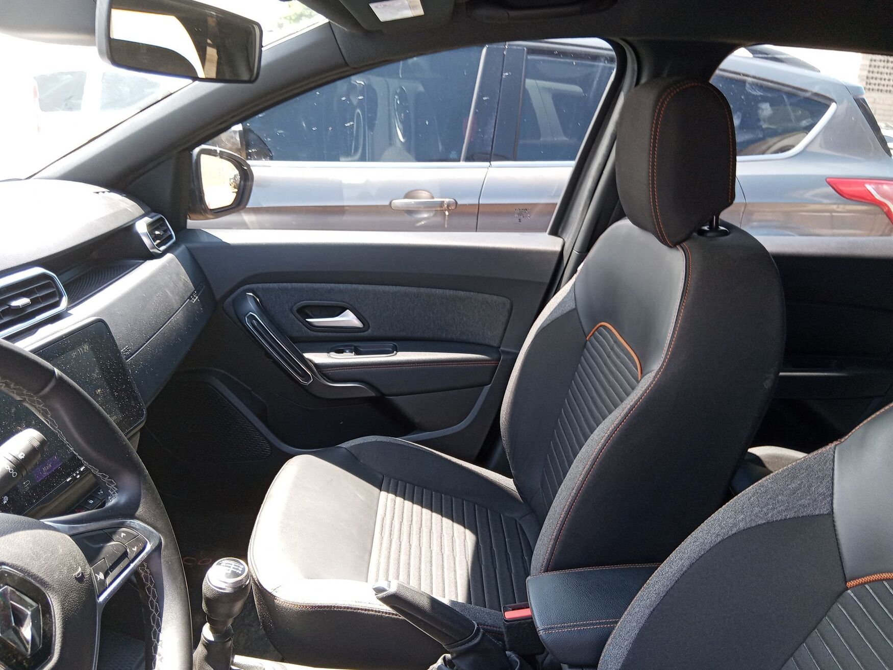 RENAULT DUSTER 2025