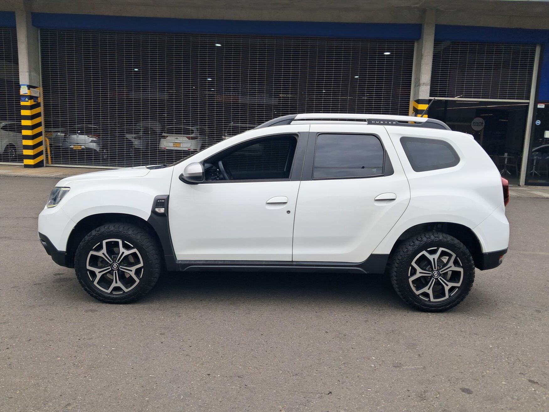 RENAULT DUSTER 2023