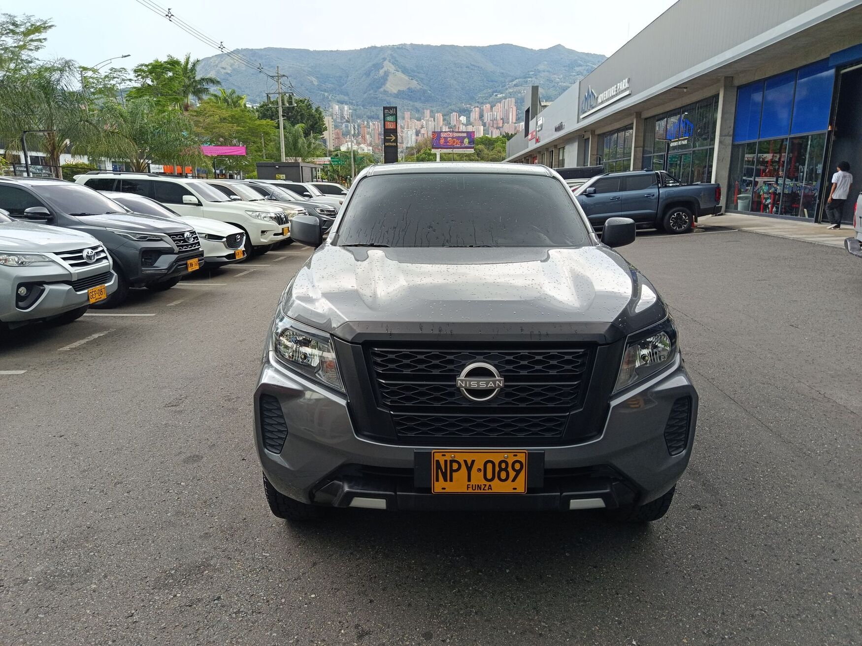NISSAN FRONTIER 2025